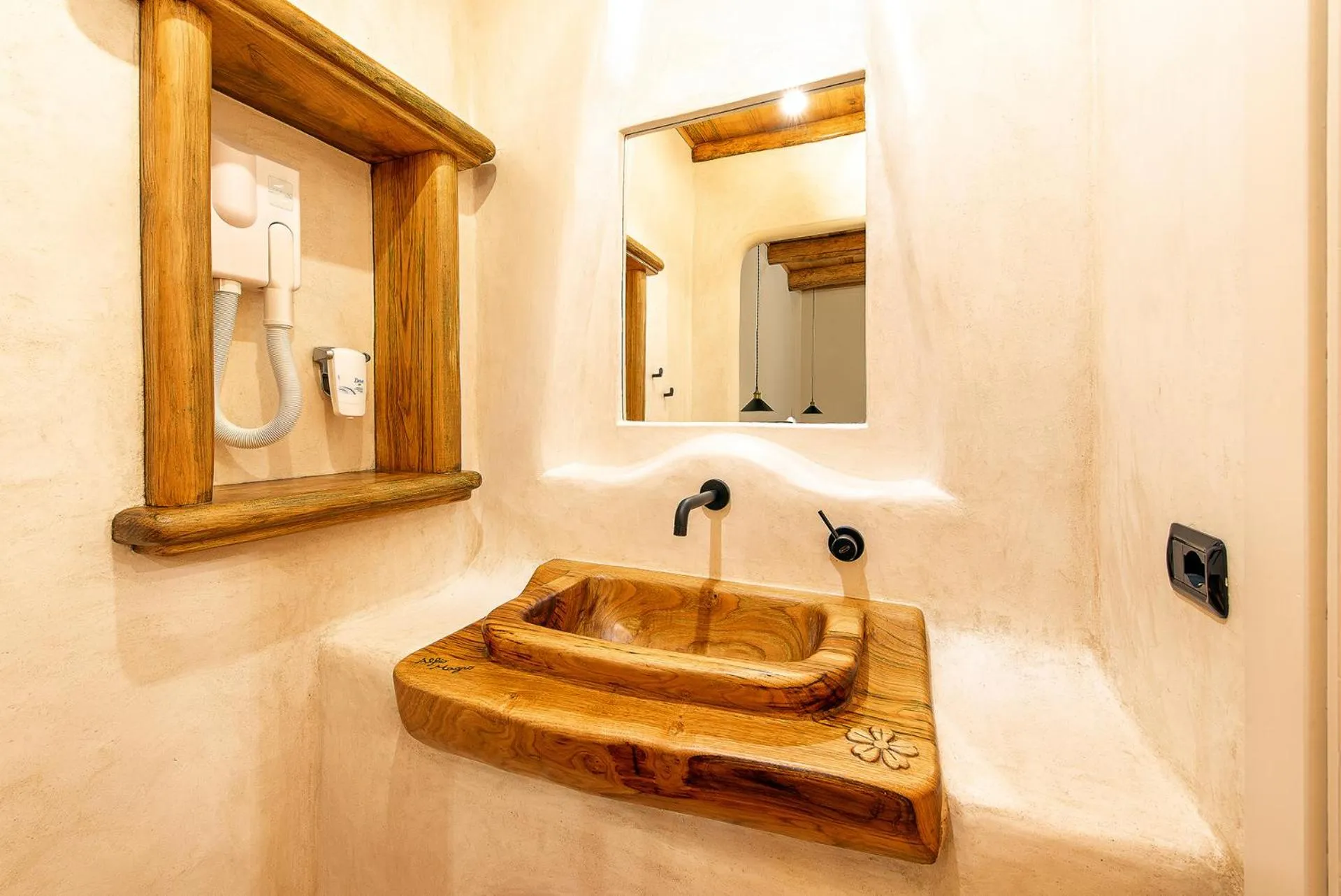 Bathroom in Etna Quota Mille Boutique Hotel, Typical Sicilian Food & Wine