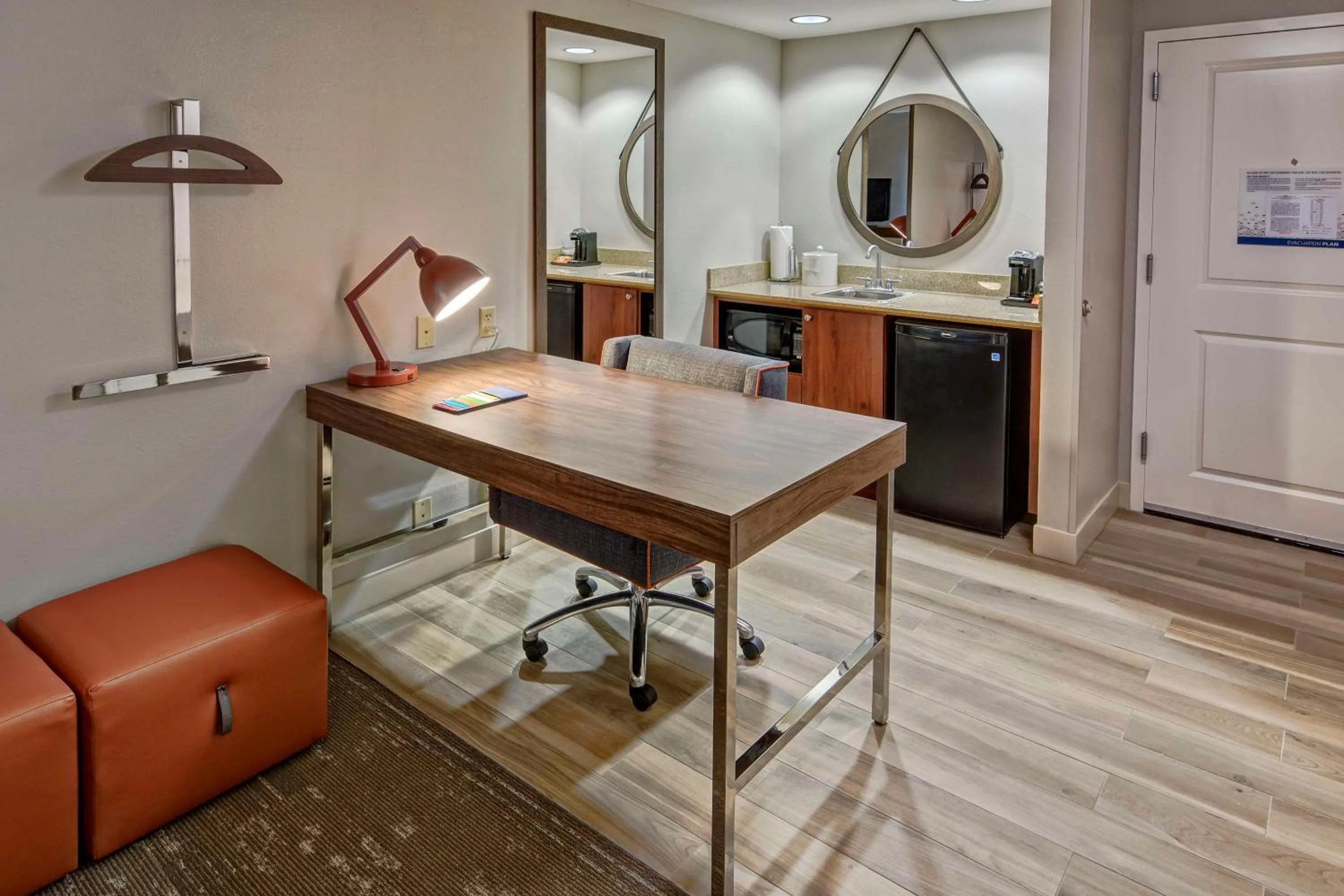 Bedroom in Hampton Inn & Suites Fort Myers Estero