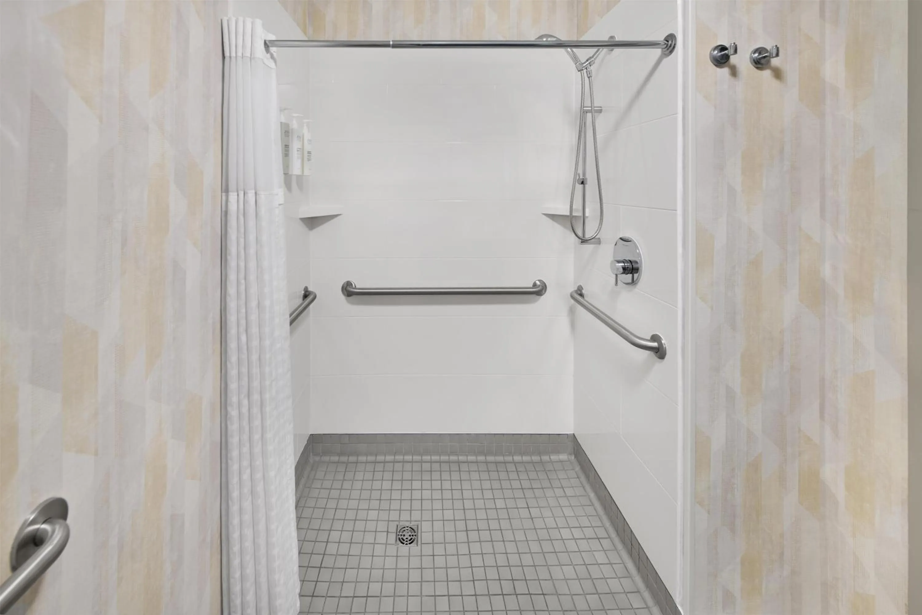 Bathroom in Hampton Inn Fort Lauderdale Plantation