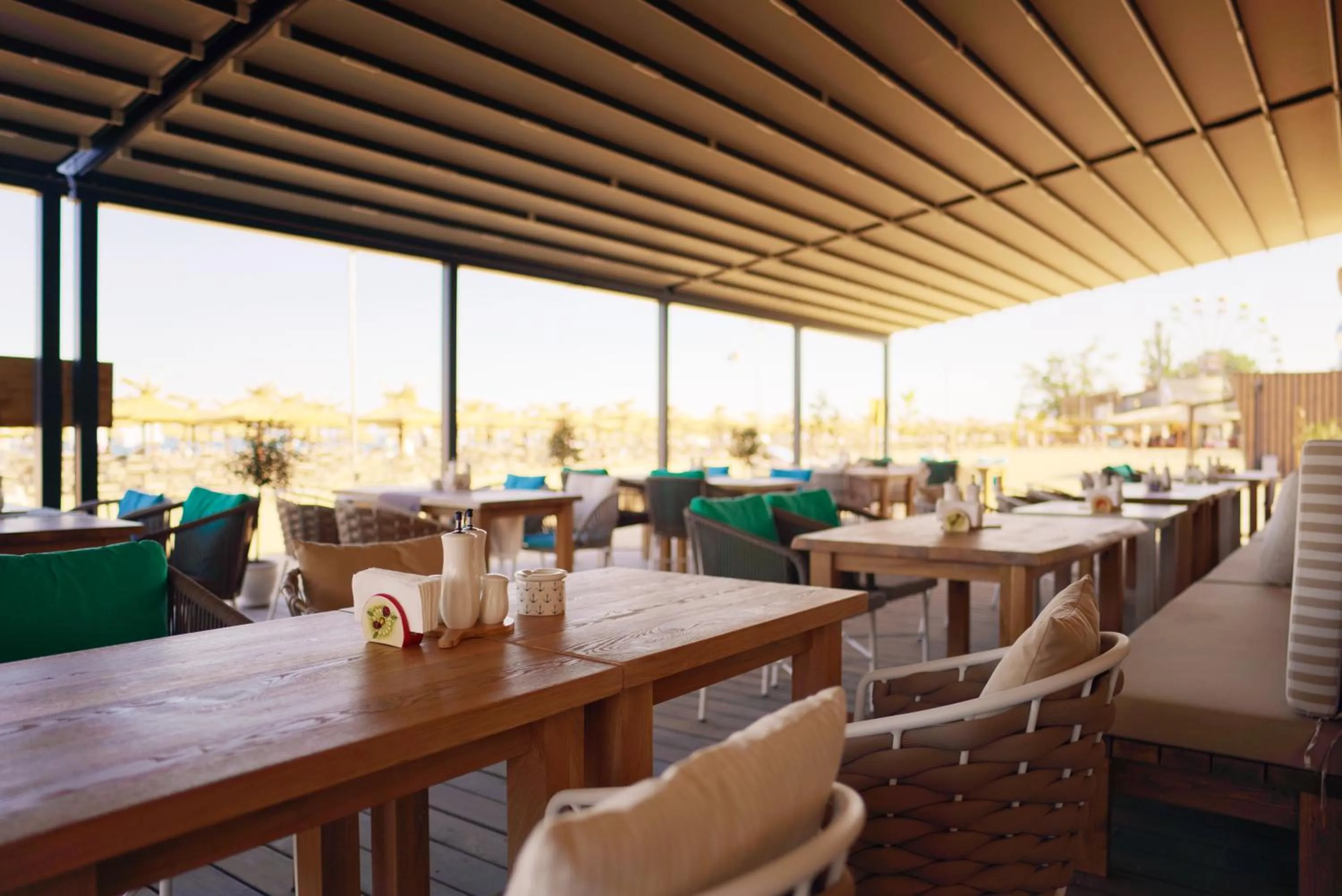 Restaurant/places to eat in Admiral Hotel - Ultra All Inclusive & Private Beach