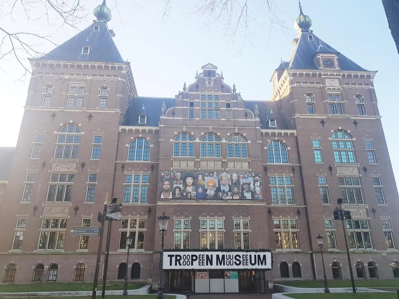 Nearby landmark in 23 SouS