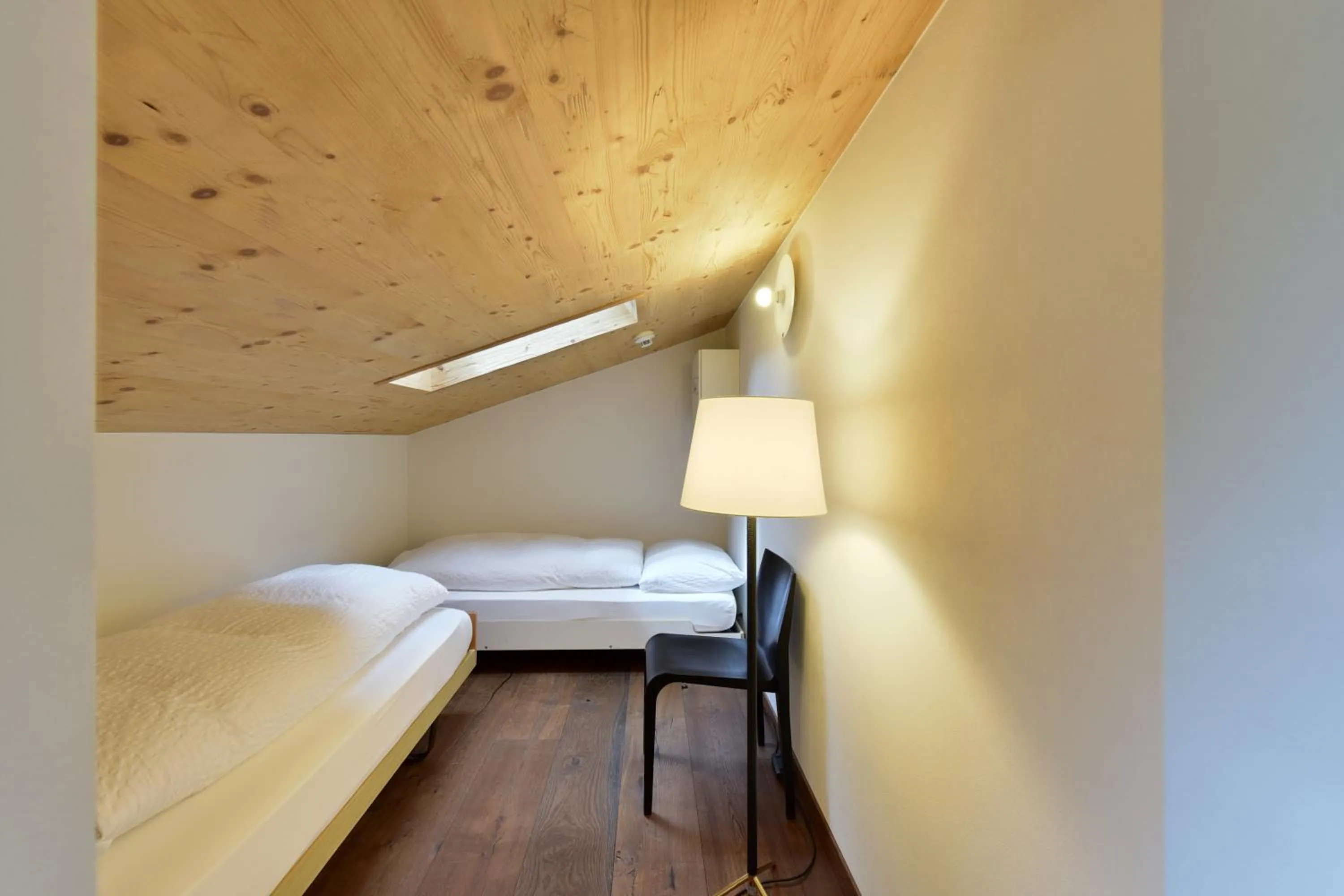 Bed in Hotel Krone Lenk