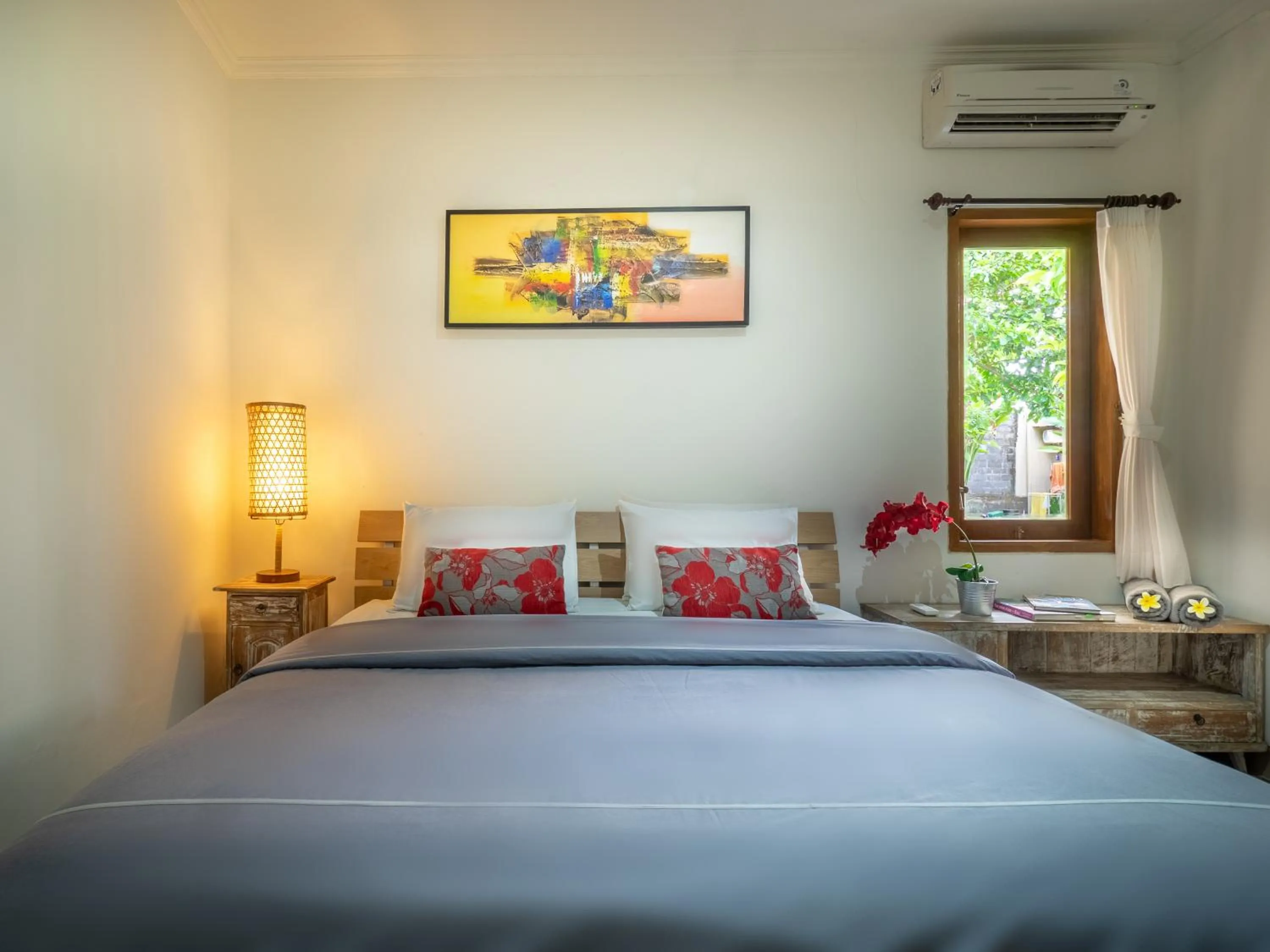 Bed in Tiis Garden Puri Villas