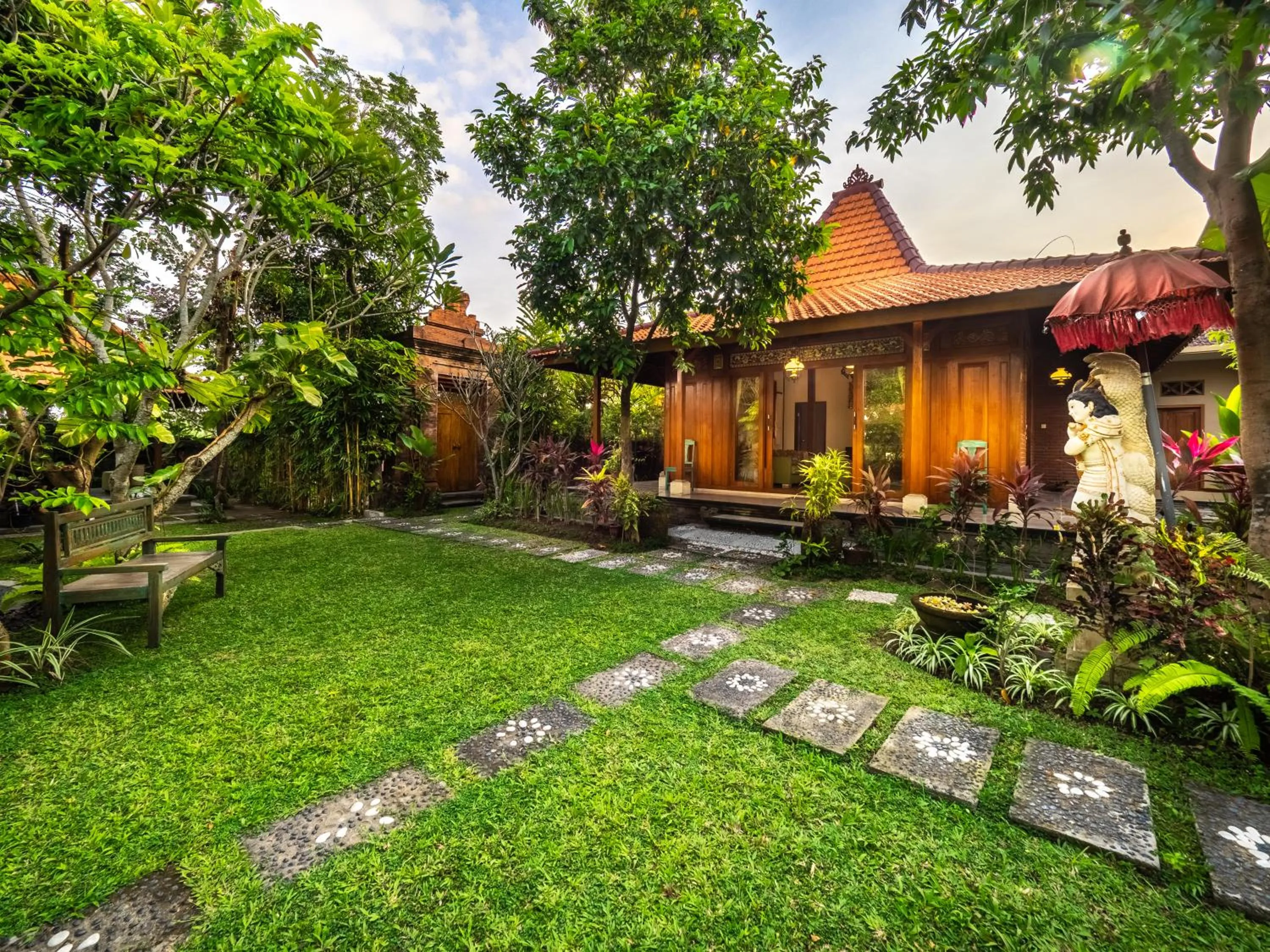 Property building in Tiis Garden Puri Villas