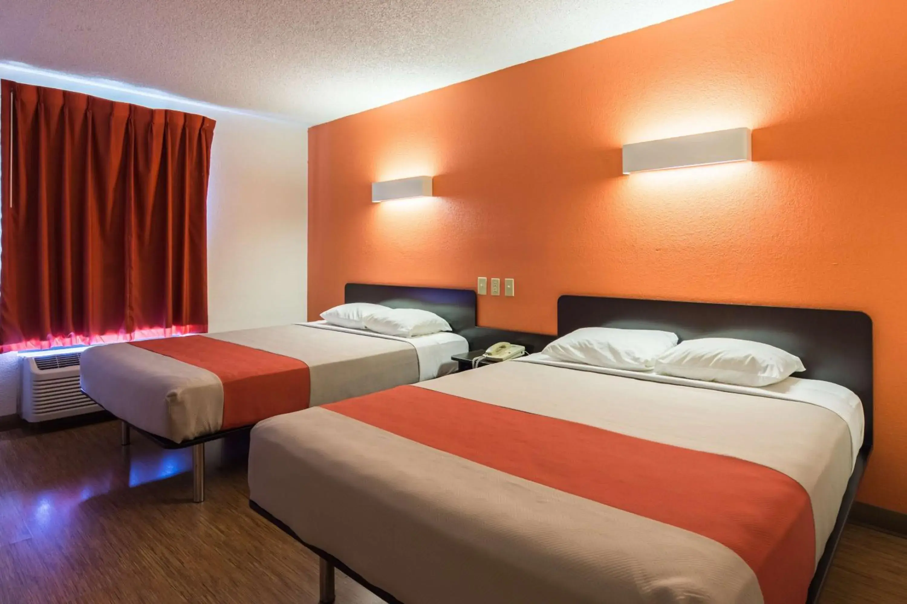 Deluxe Queen Room with Two Queen Beds - single occupancy - Non-Smoking in Motel 6-Arkadelphia, AR Deluxe Queen Room with Two Queen Beds - single occupancy - Non-Smoking in Motel 6-Arkadelphia, AR