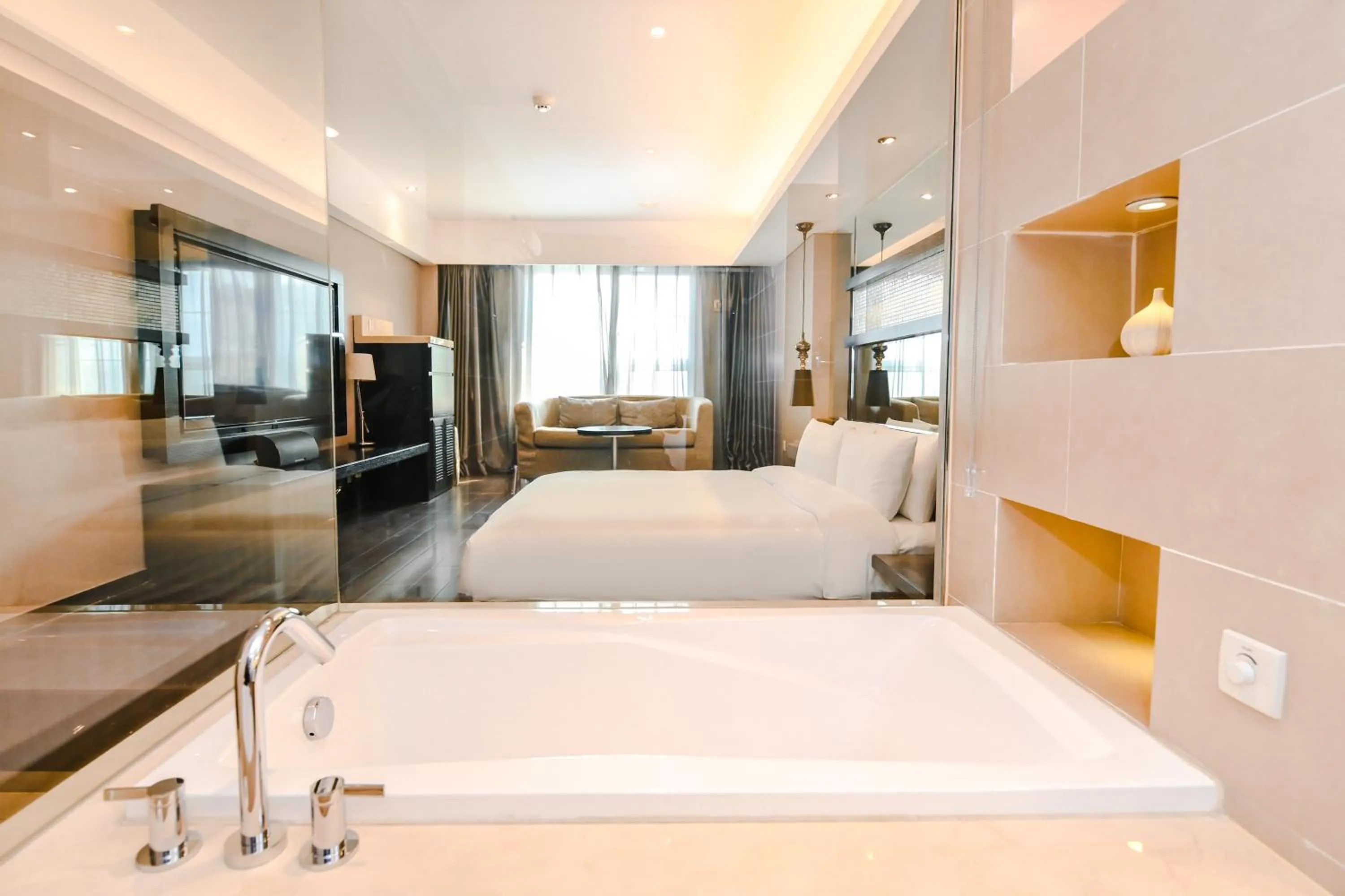 Bath, Bed in Crystal Orange Hotel Shanghai Kangqiao Branch