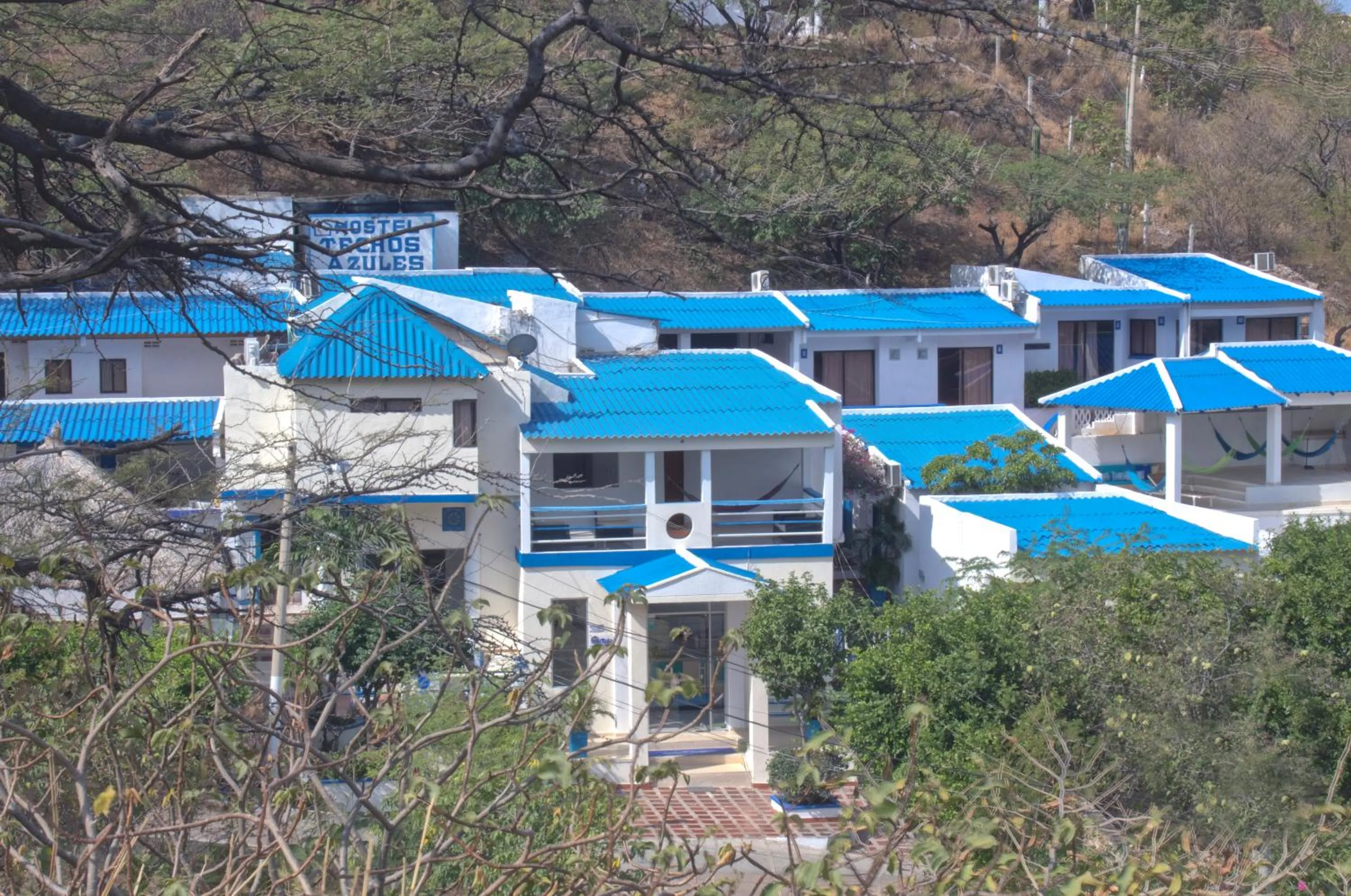Facade/entrance in Techos Azules