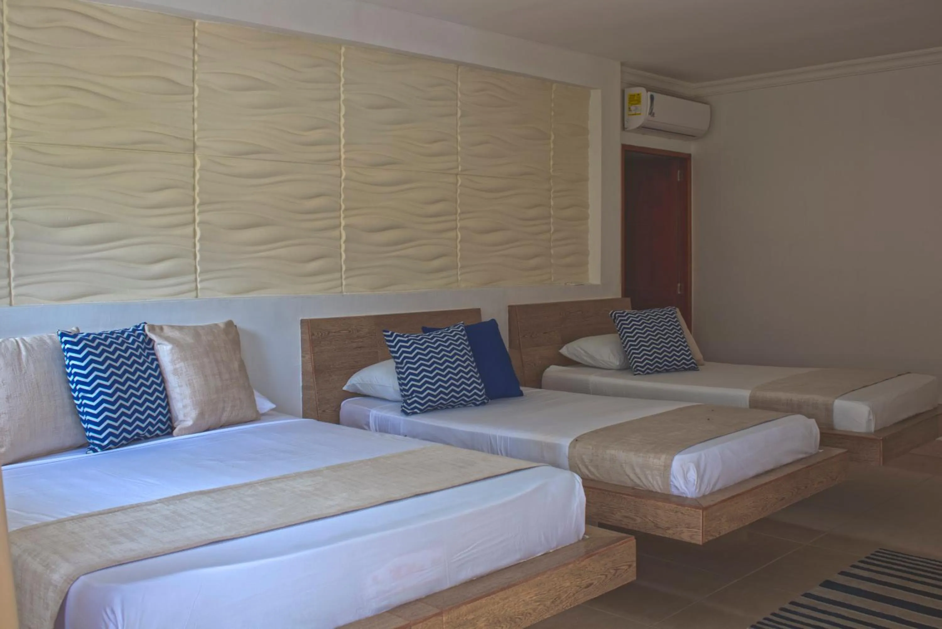 Photo of the whole room, Bed in Techos Azules