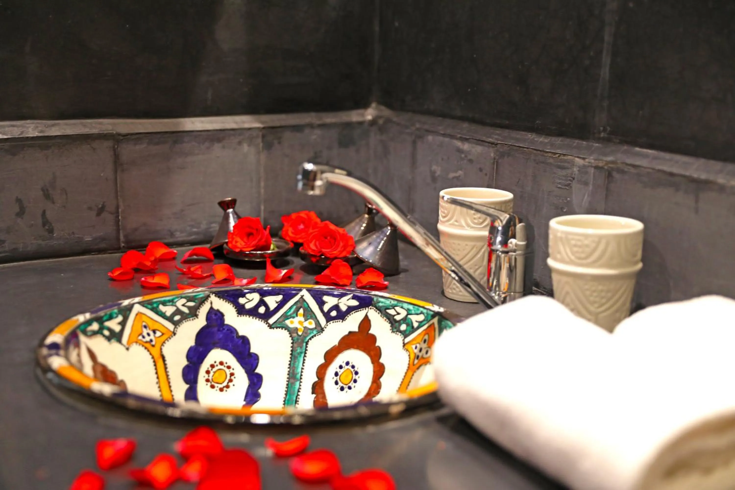 Shower in Riad la Parenthèse by Sashema