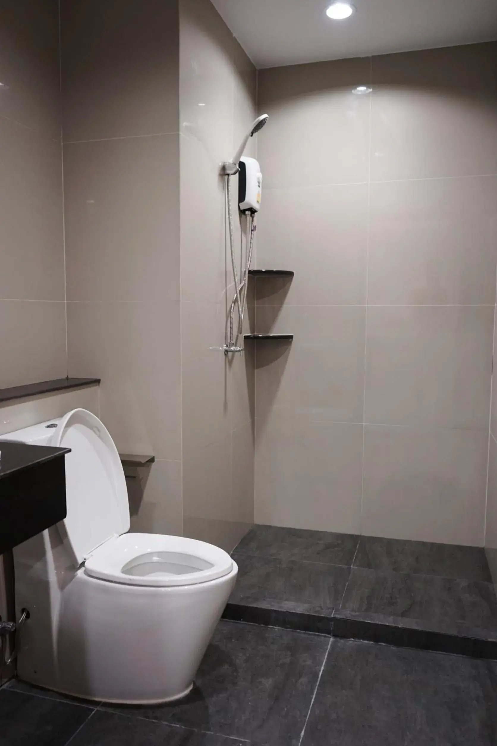 Bathroom in Baan Pakdi Pattaya Bathroom in Baan Pakdi Pattaya