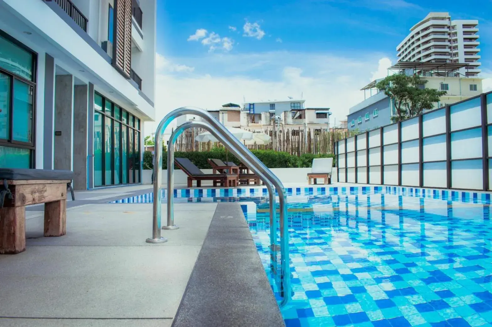 Swimming pool in Baan Pakdi Pattaya Swimming pool in Baan Pakdi Pattaya