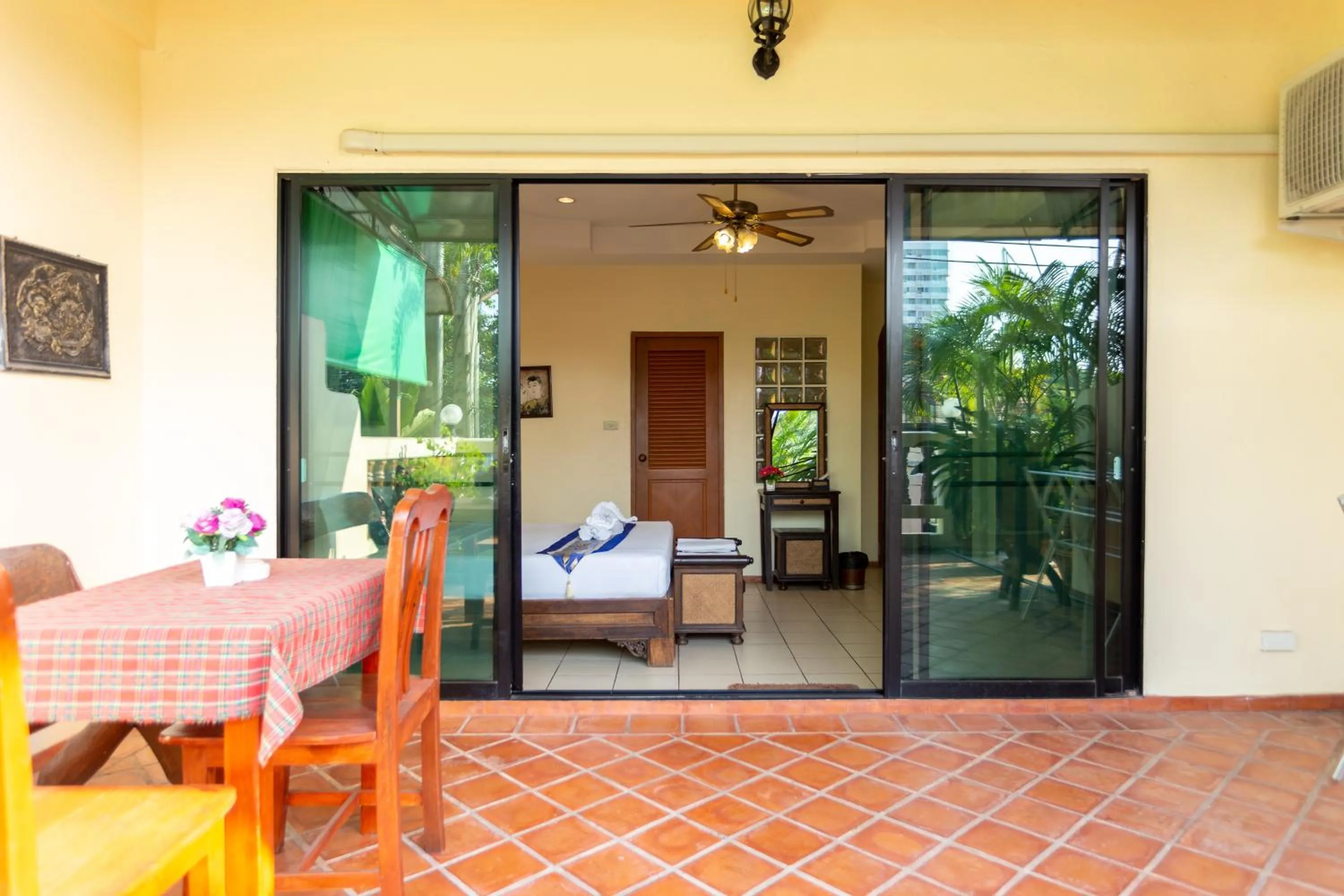 Patio in Chang Charlie Inn, Boutique