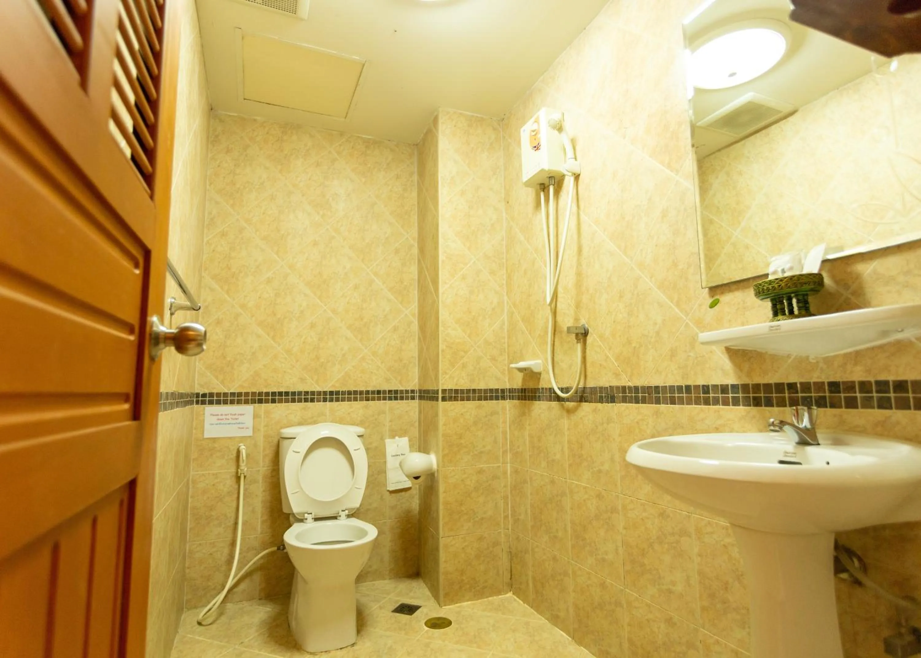 Bathroom in Chang Charlie Inn, Boutique