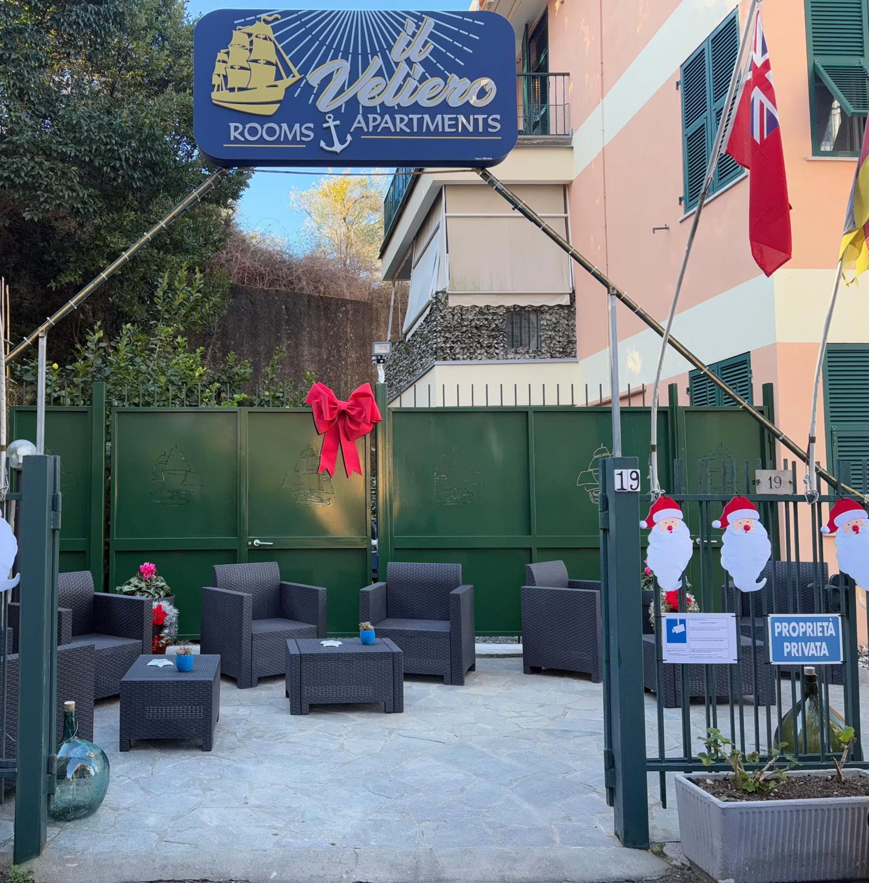 Property building in Affittacamere Il Veliero