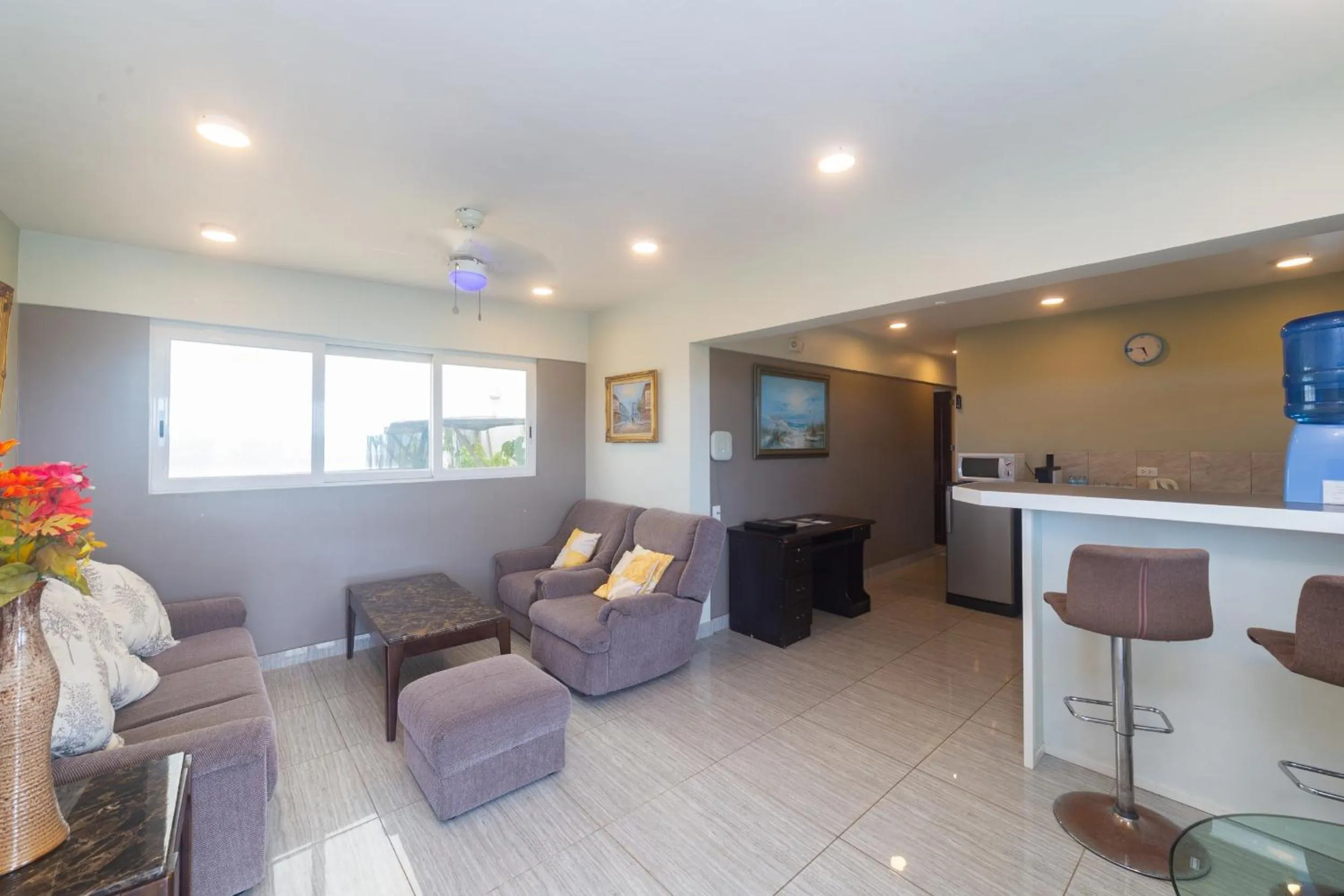 Living room in Panglao Sea Resort - Tangnan