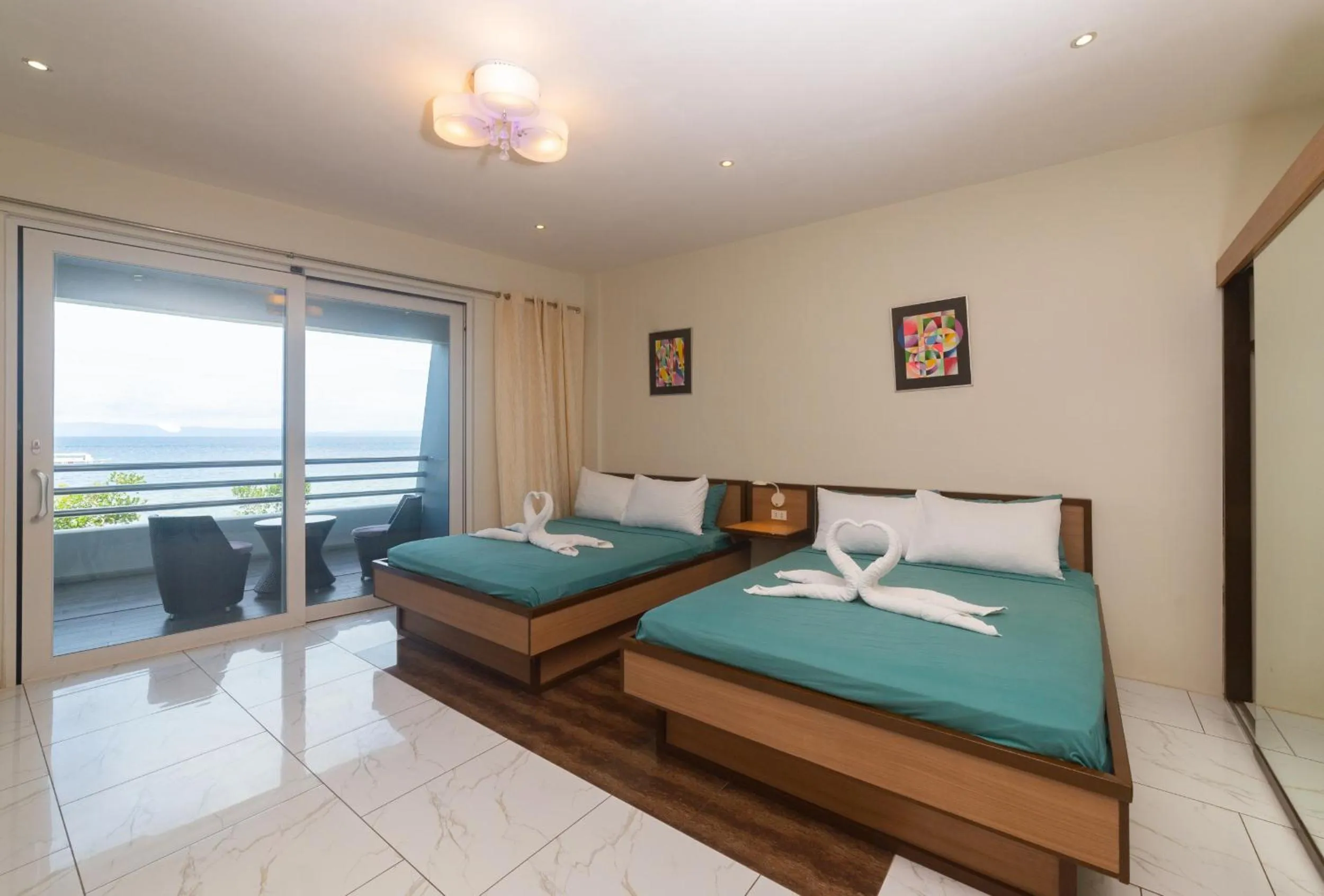 Bedroom, Bed in Panglao Sea Resort - Tangnan