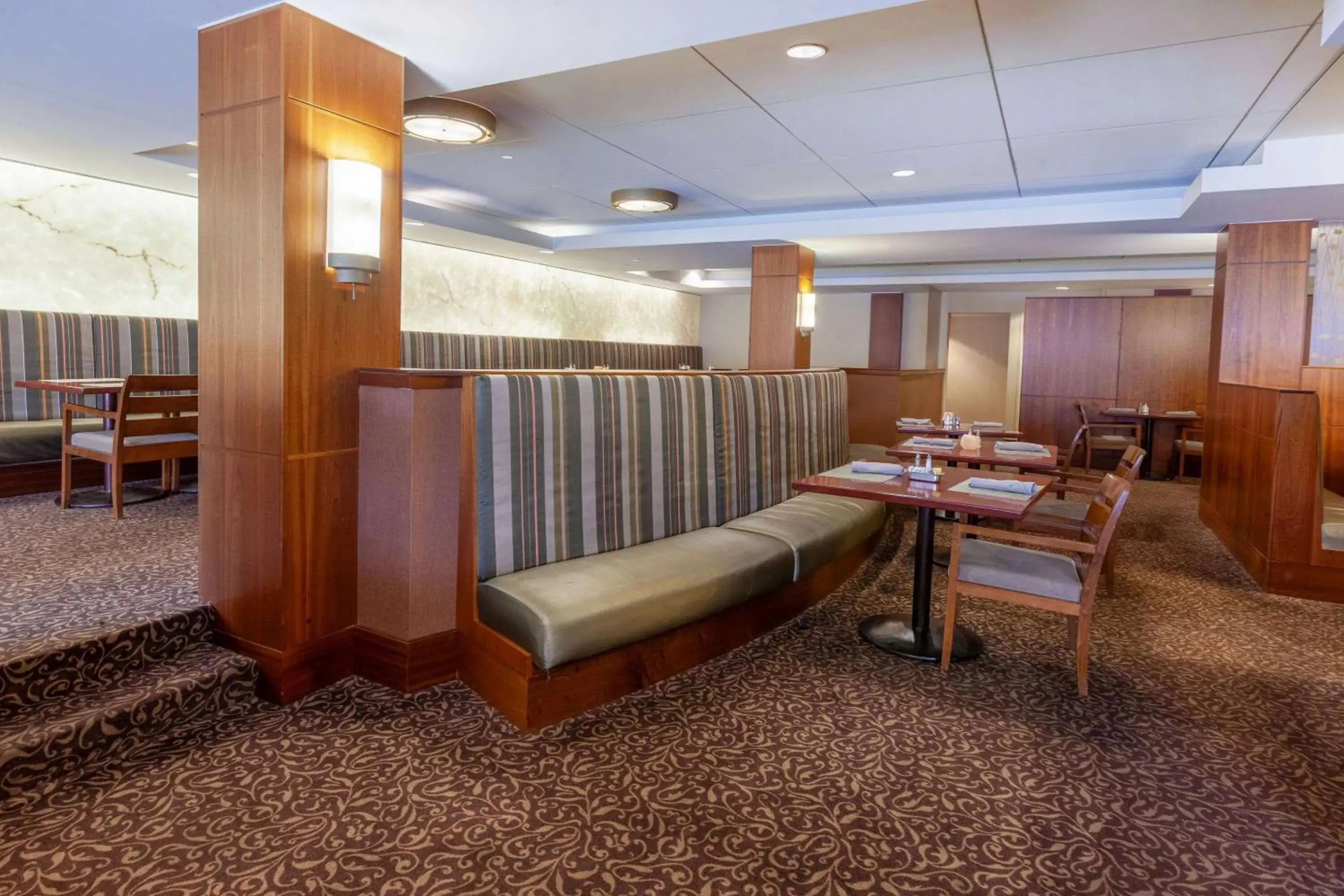 Restaurant/places to eat in Ramada by Wyndham Liverpool Syracuse