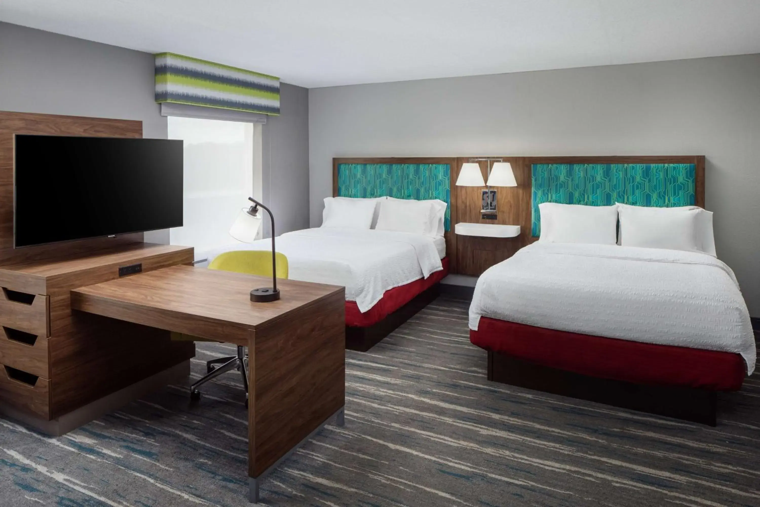 Bedroom, Bed in Hampton Inn & Suites Savannah - I-95 South - Gateway Bedroom, Bed in Hampton Inn & Suites Savannah - I-95 South - Gateway