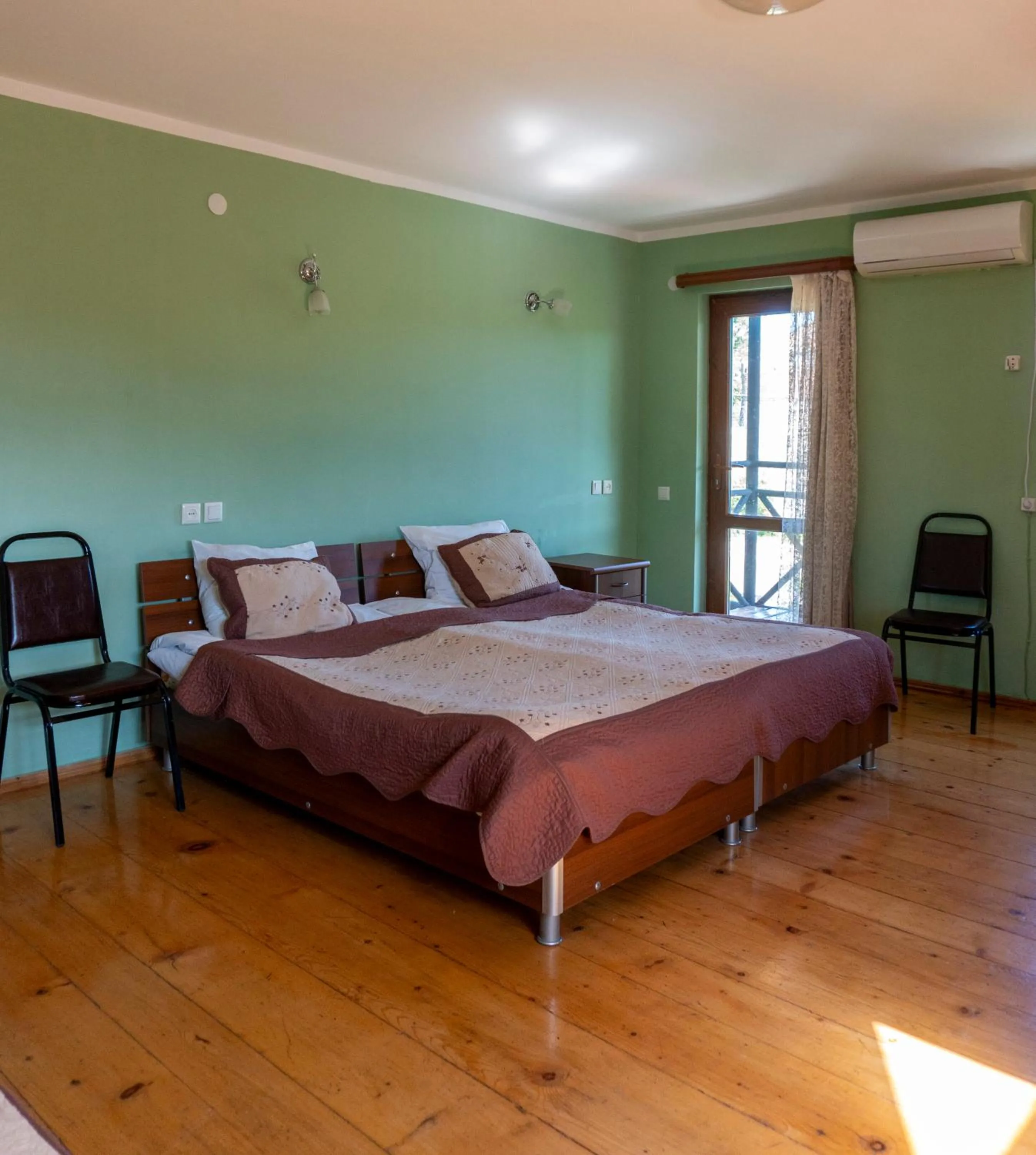 Bed in Galavnis Kari Hotel