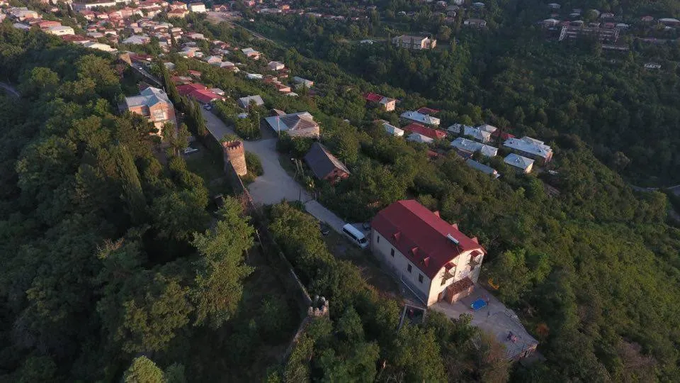 Tennis court in Galavnis Kari Hotel