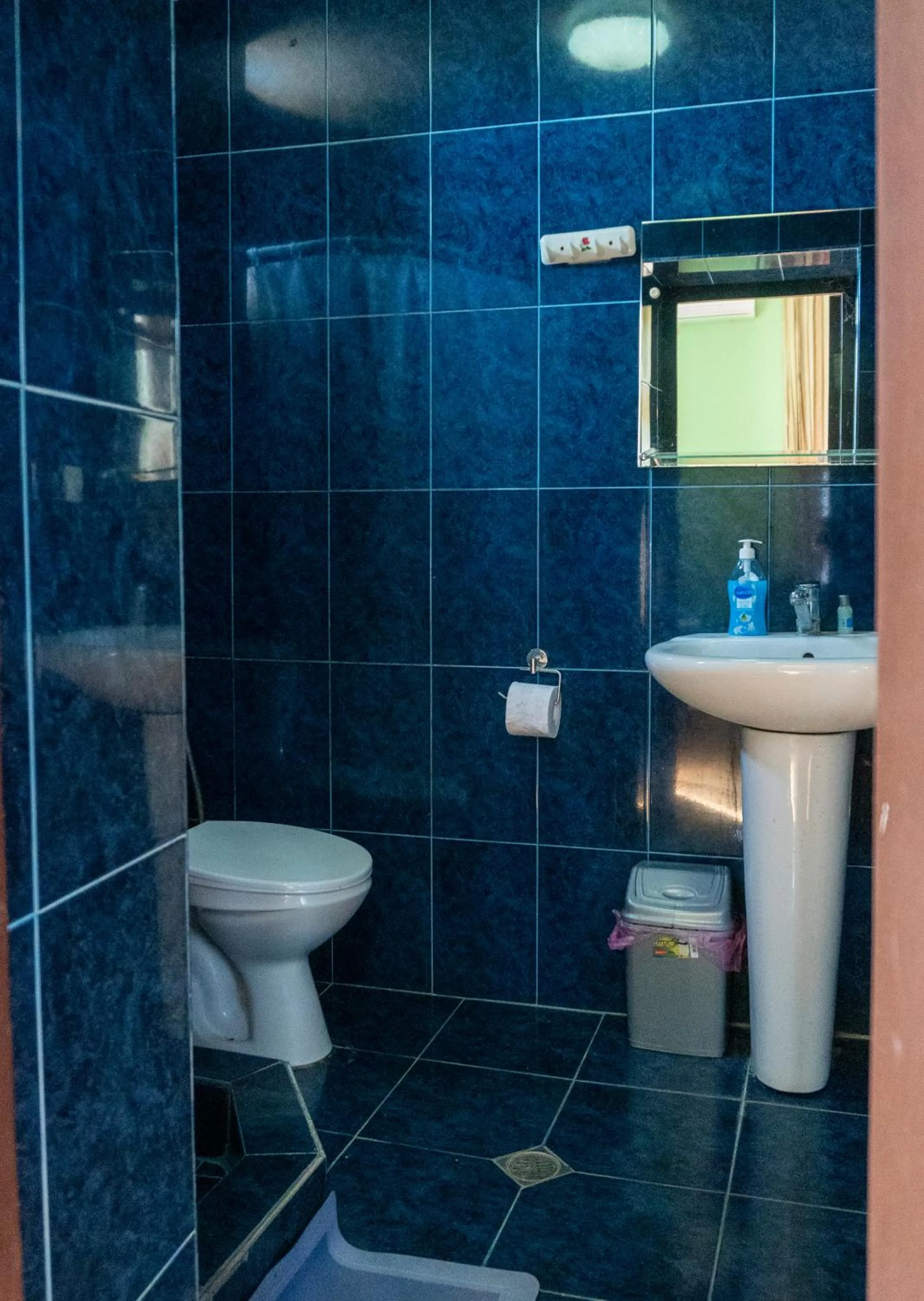 Galavnis Kari Hotel