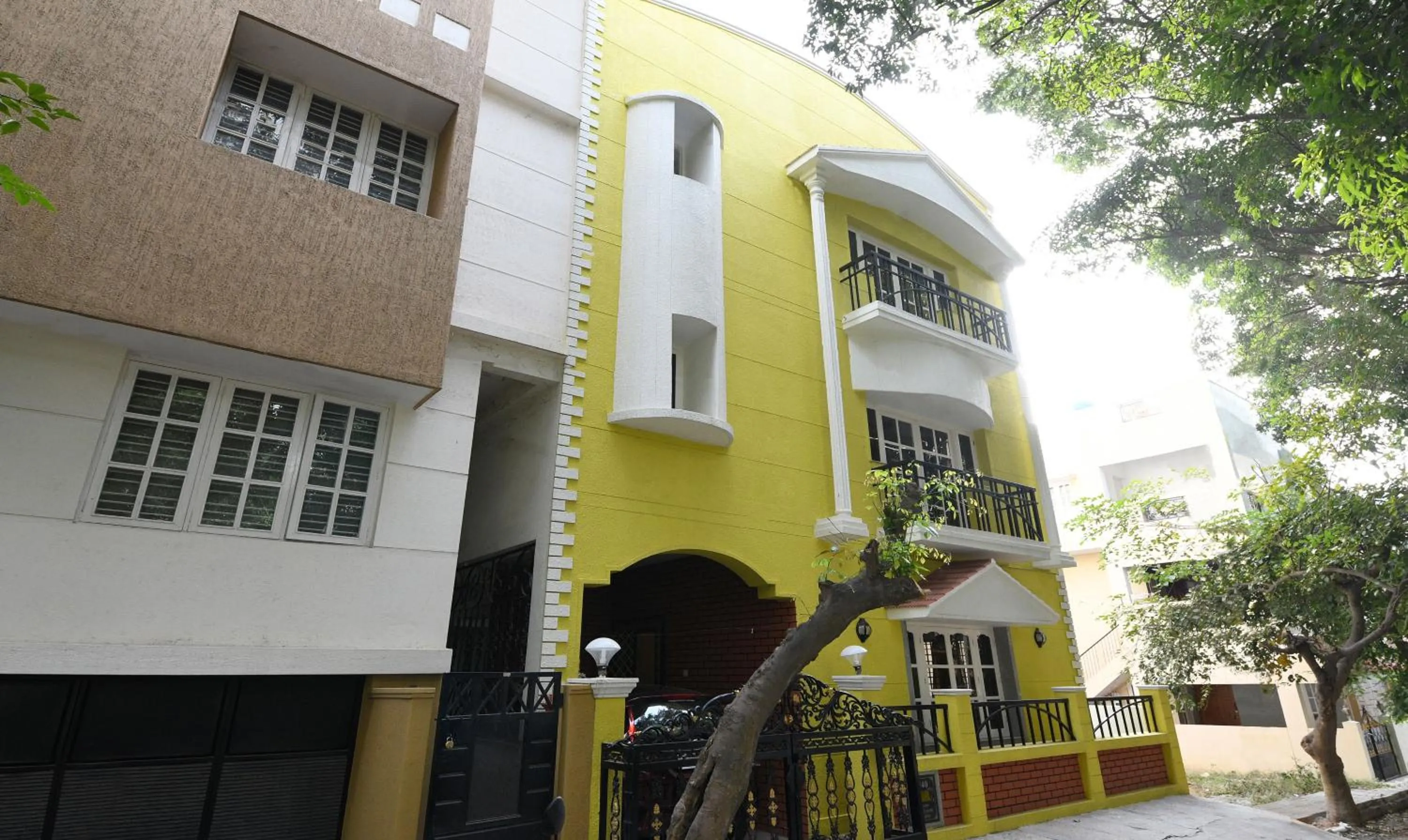 Property building in Itsy Hotels Shivas Kuteera