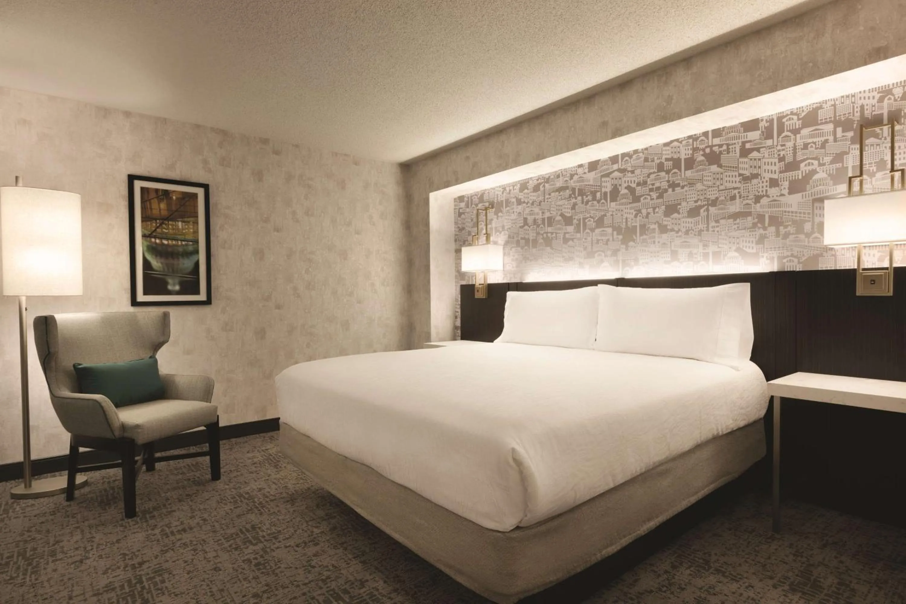 Bed in Hilton Garden Inn Washington DC Downtown