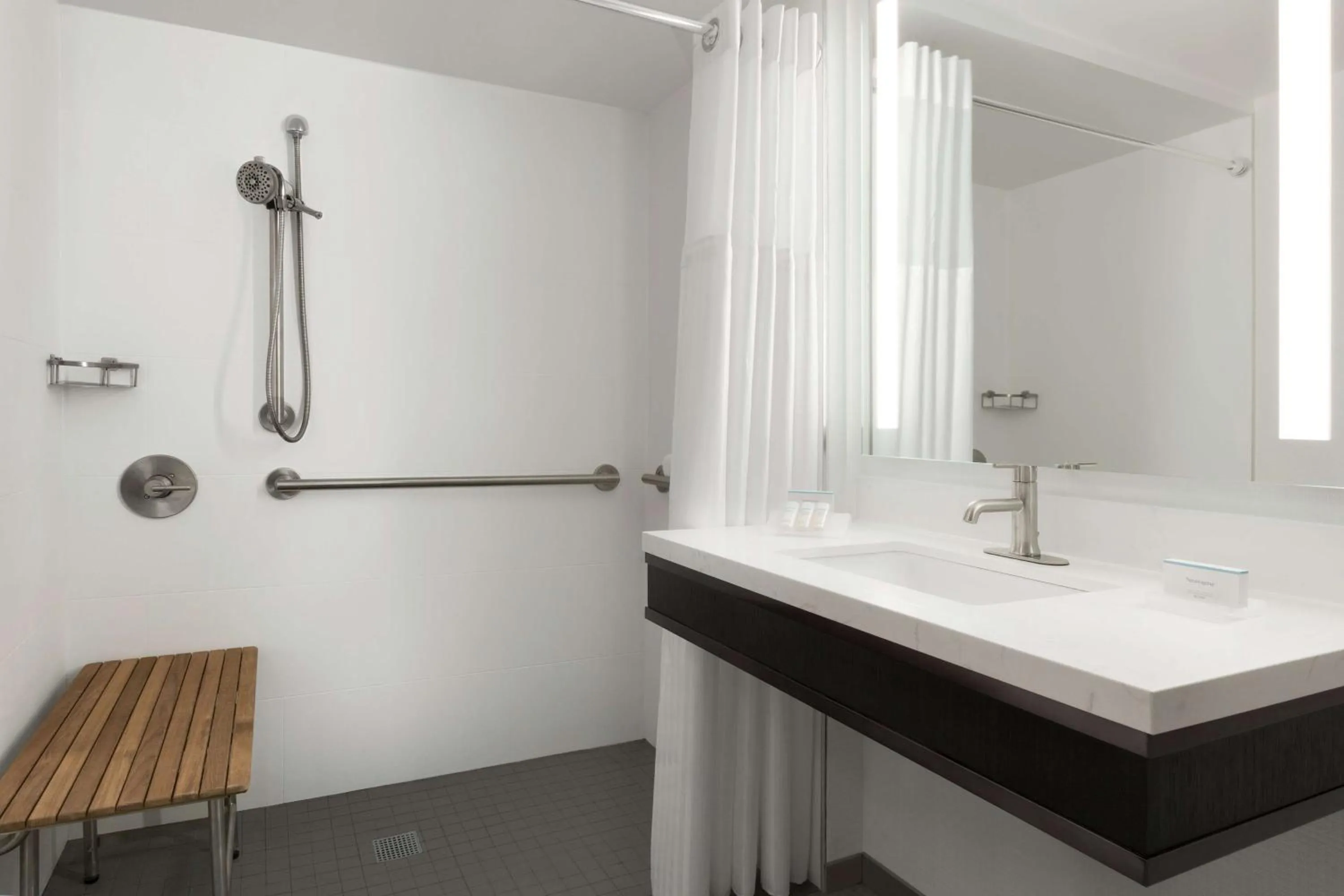 Bathroom in Hilton Garden Inn Washington DC Downtown