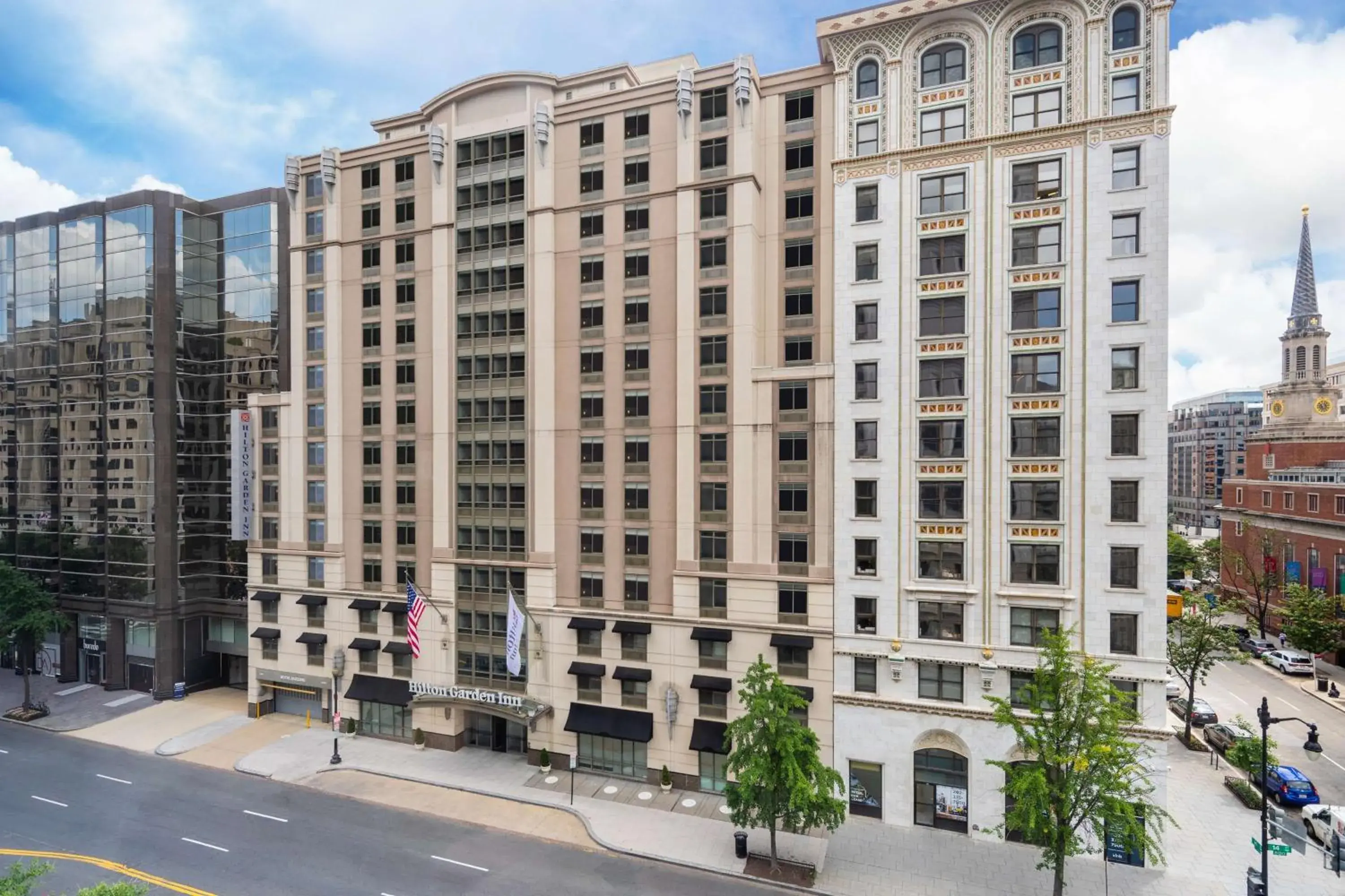 Property building in Hilton Garden Inn Washington DC Downtown Property building in Hilton Garden Inn Washington DC Downtown