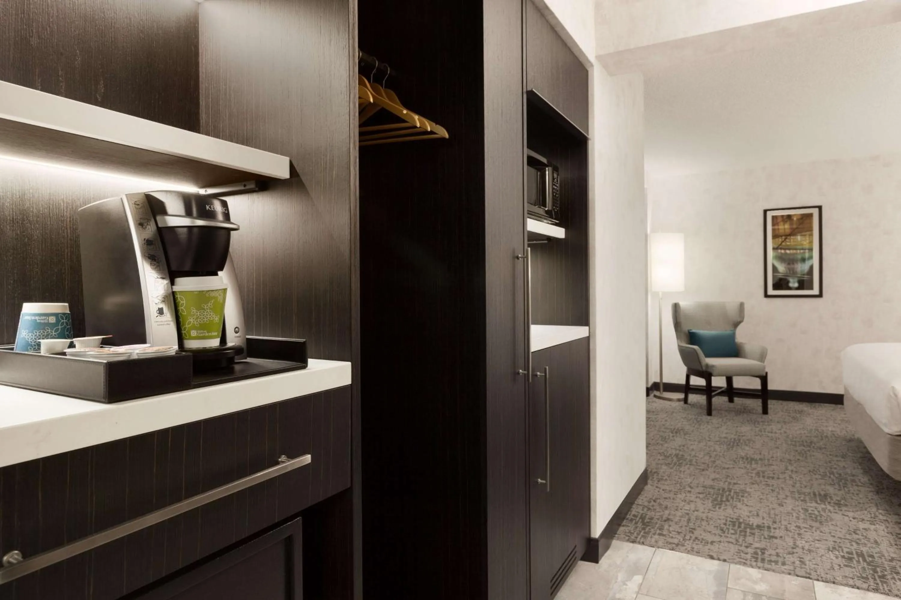 Kitchen or kitchenette in Hilton Garden Inn Washington DC Downtown