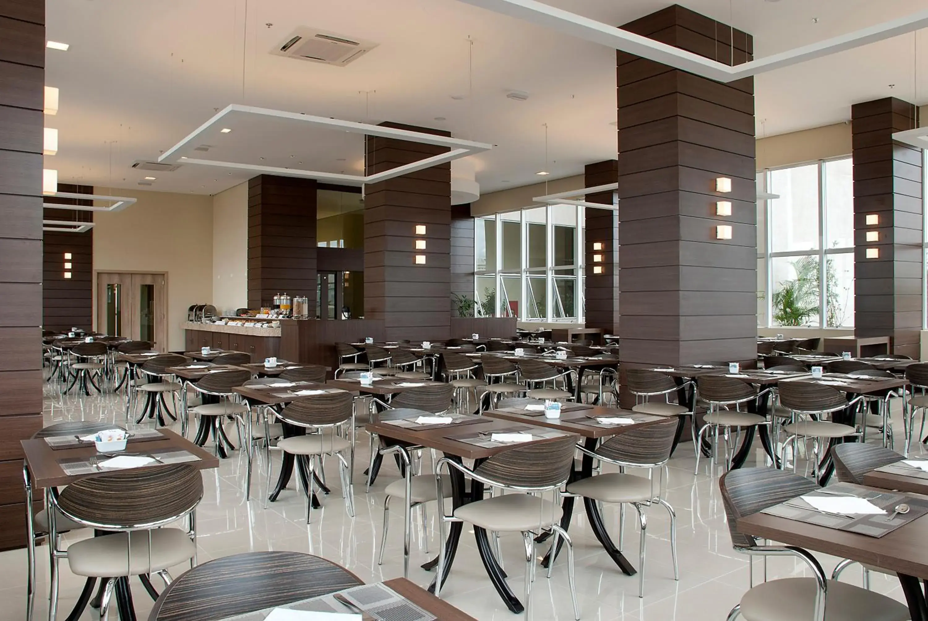 Restaurant/places to eat in Master Cosmopolitan Moinhos de Vento Restaurant/places to eat in Master Cosmopolitan Moinhos de Vento