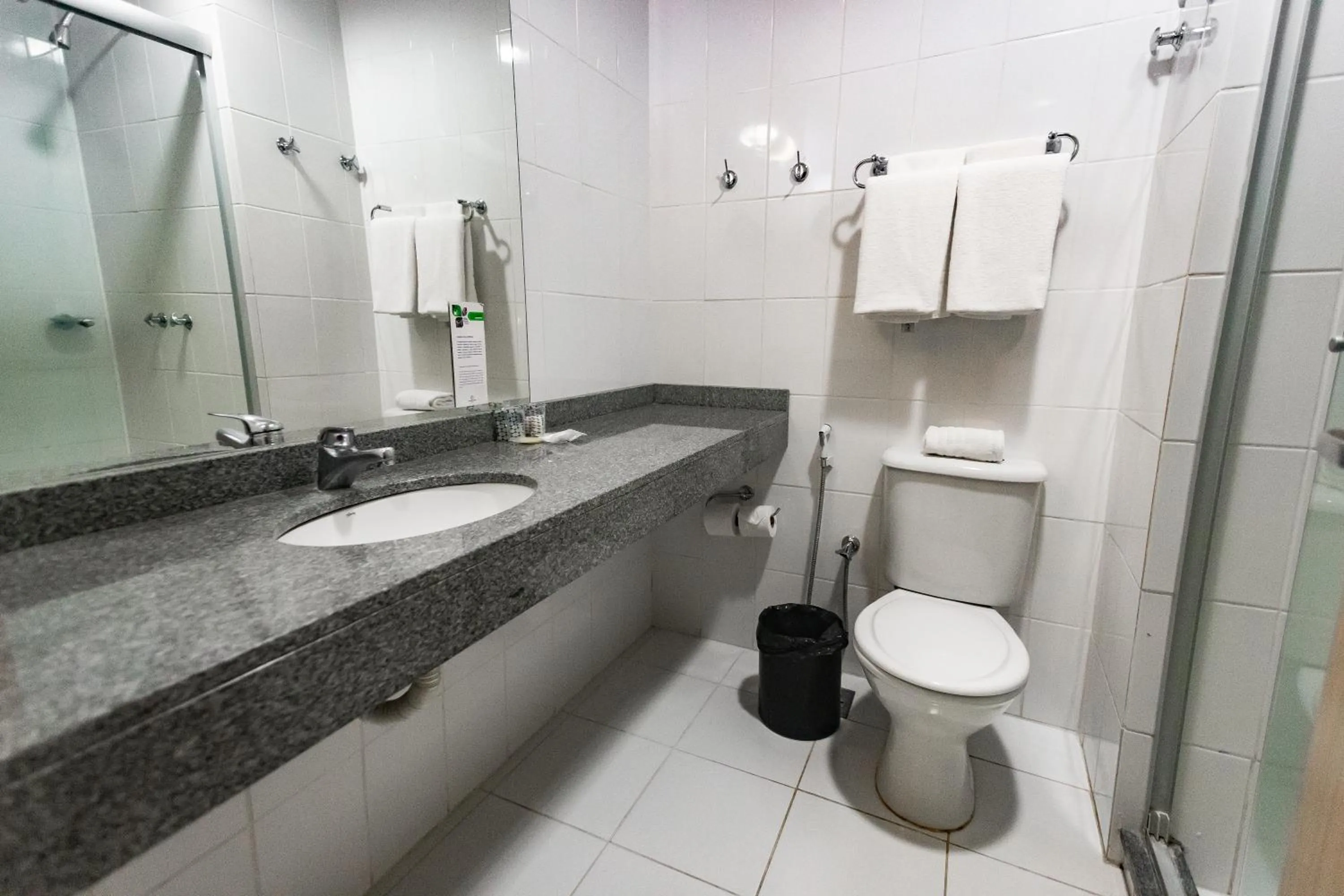 Bathroom in Master Cosmopolitan Moinhos de Vento