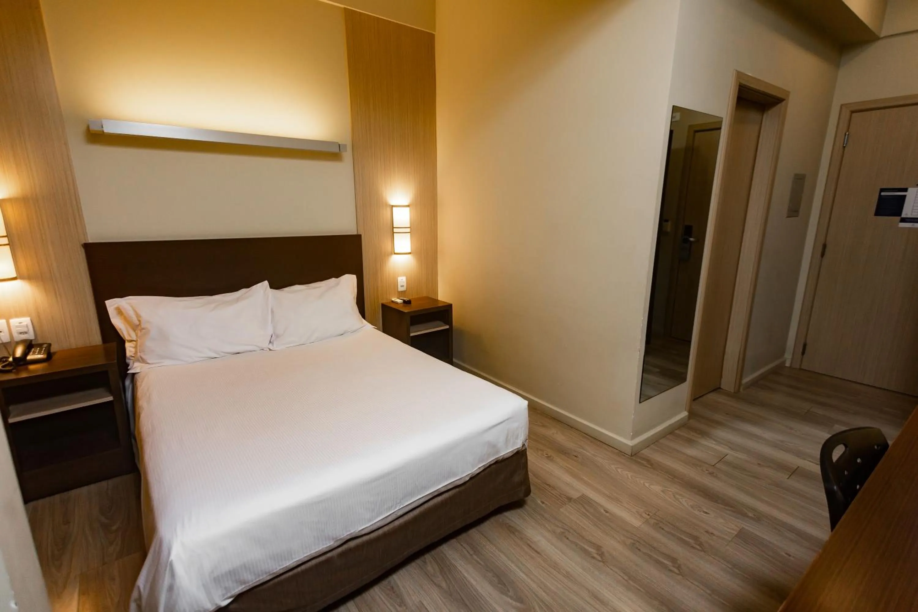 Bed in Master Cosmopolitan Moinhos de Vento