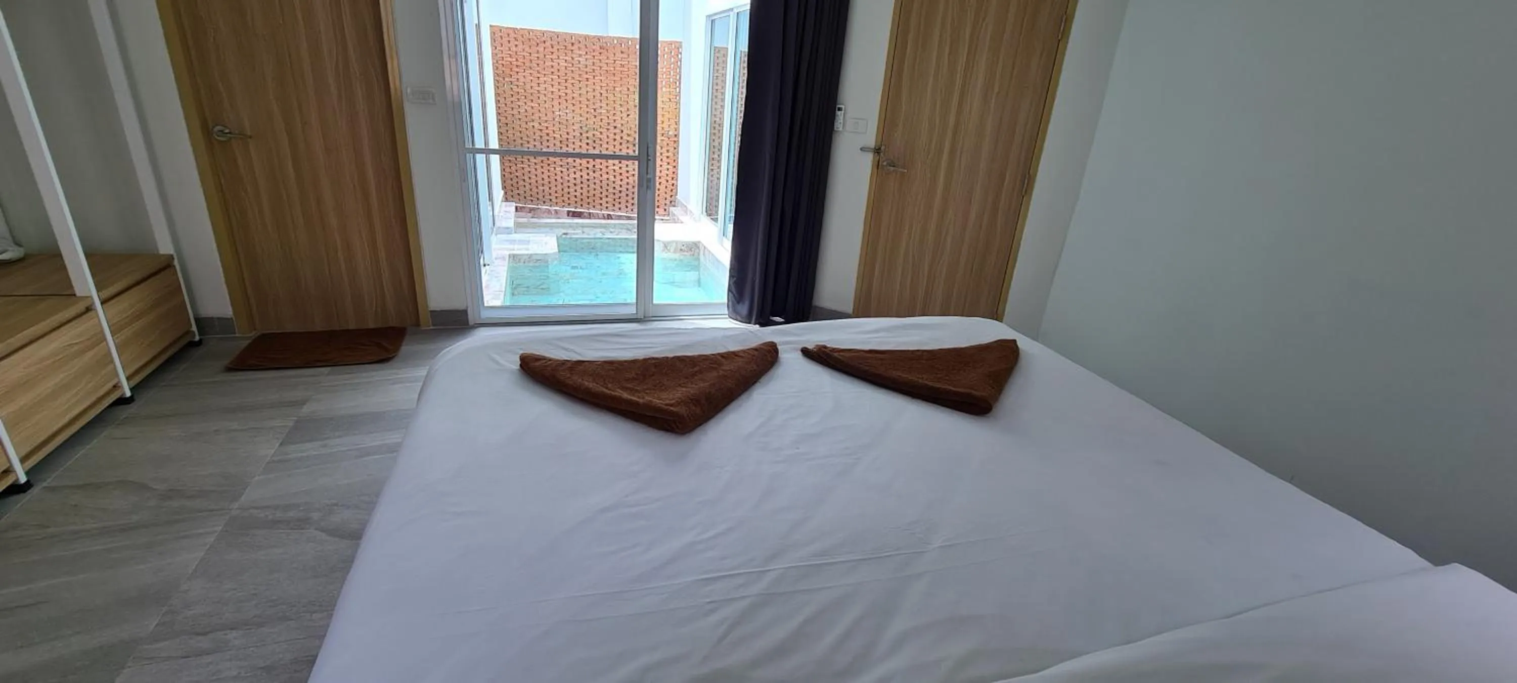 Bed in Samutra Residences