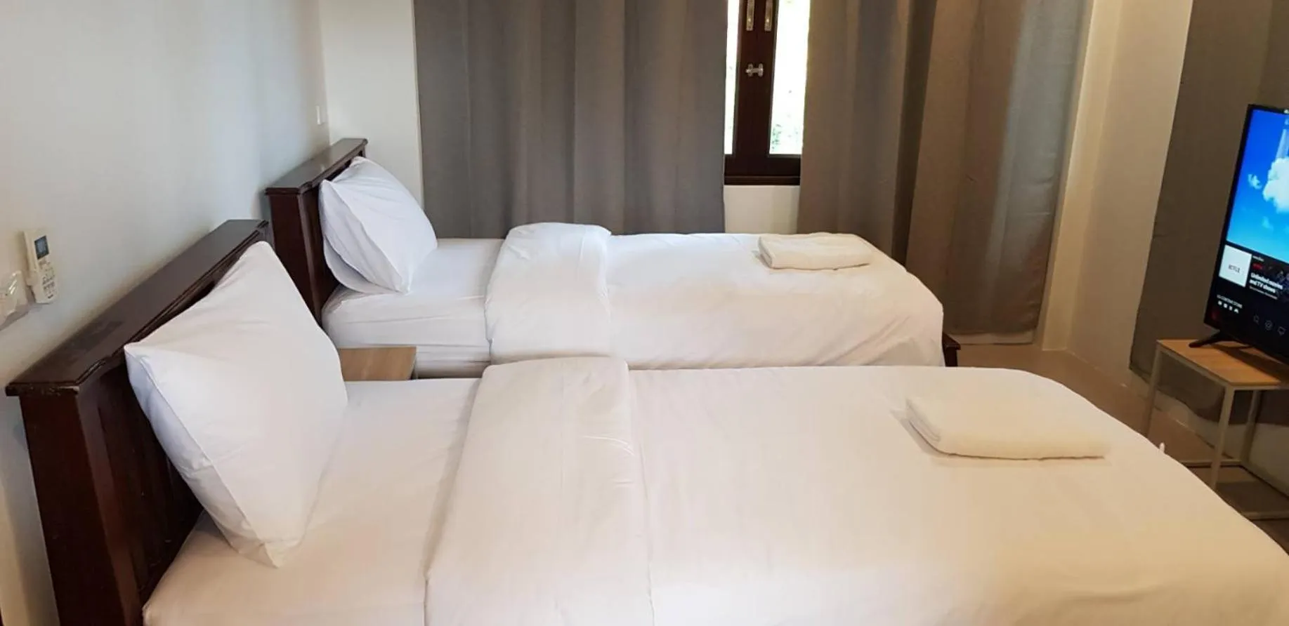 Bed in Samutra Residences