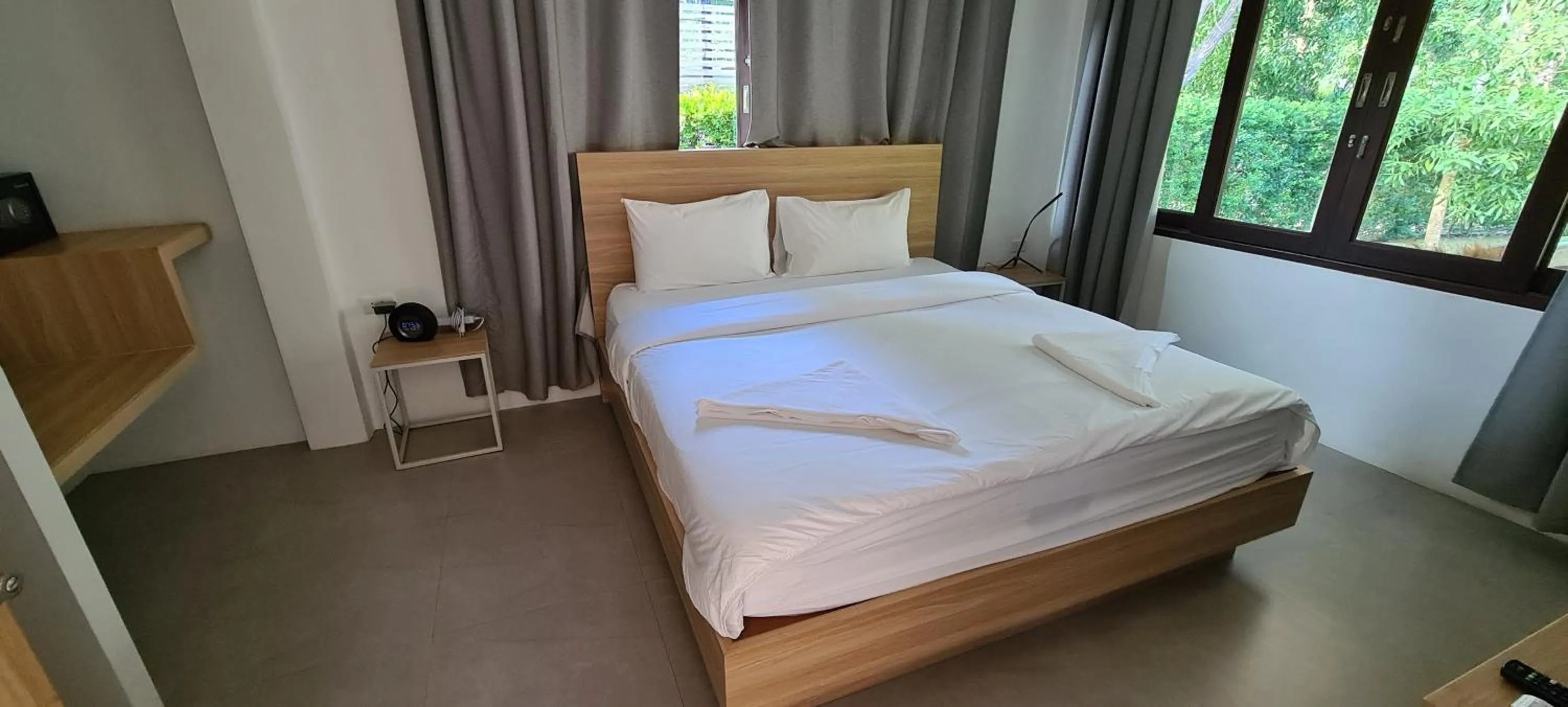 Bed in Samutra Residences