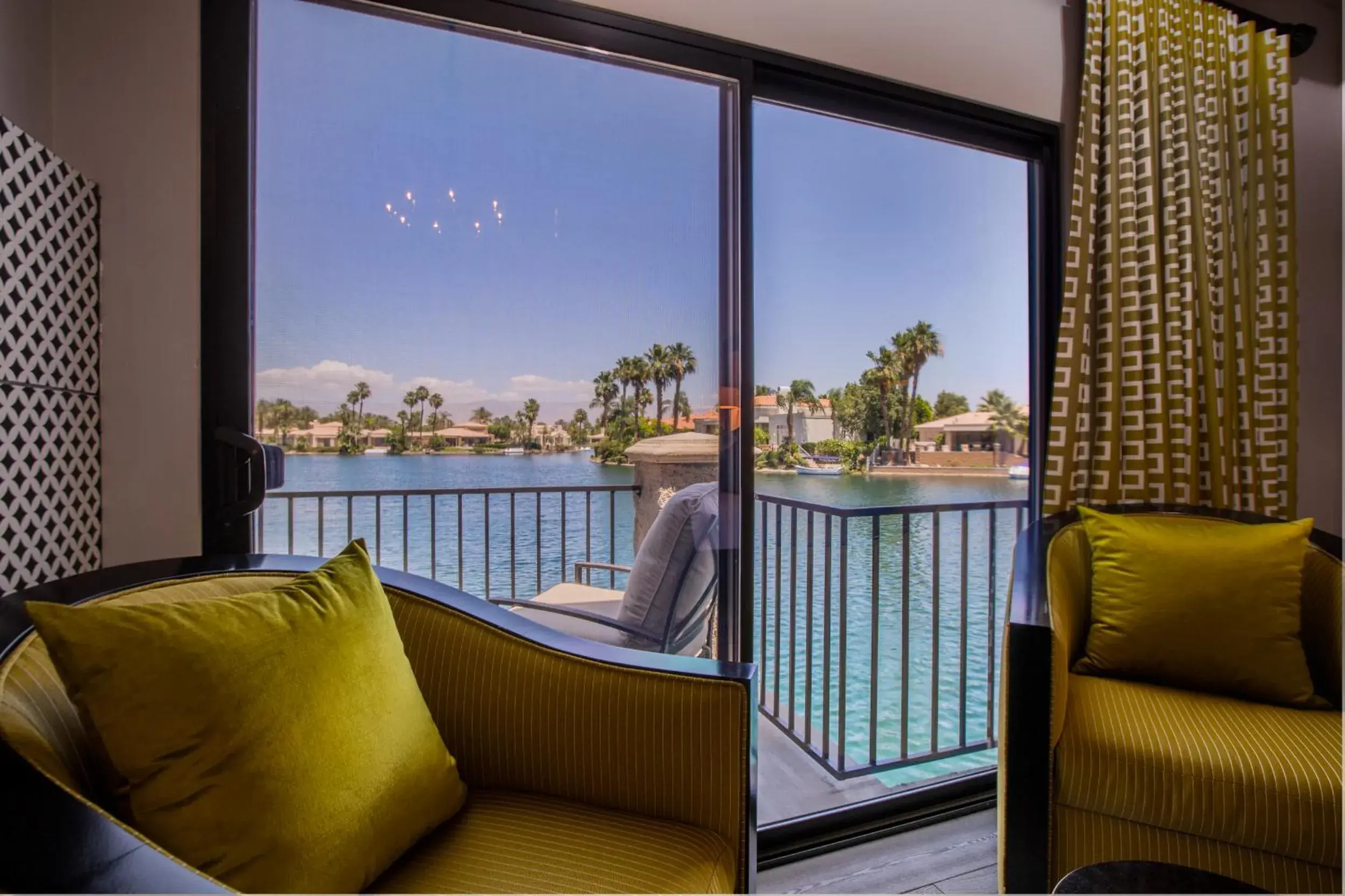 Lake view, Seating Area in The Chateau at Lake La Quinta