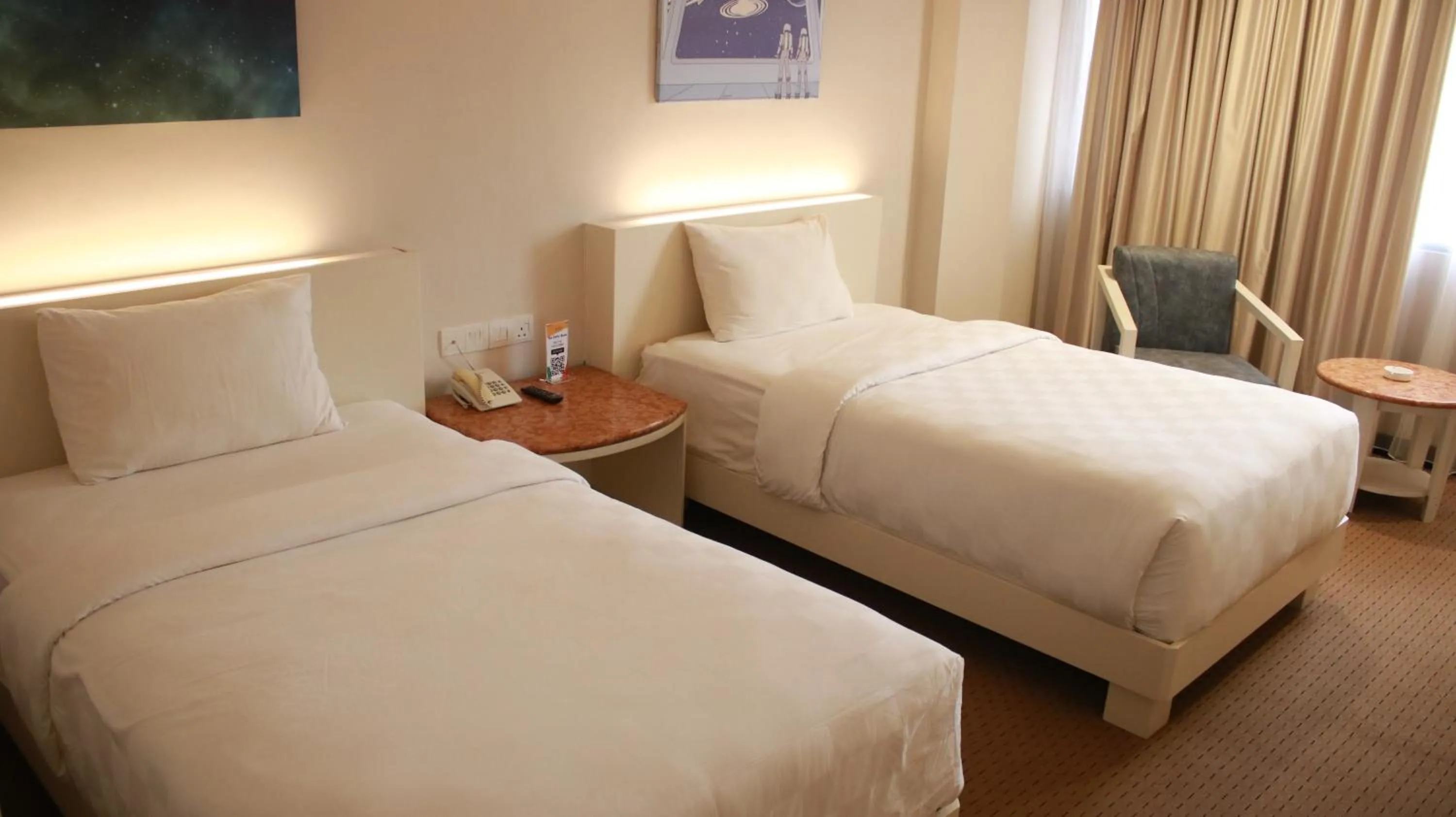 Bedroom, Bed in Beverly Hotel Batam