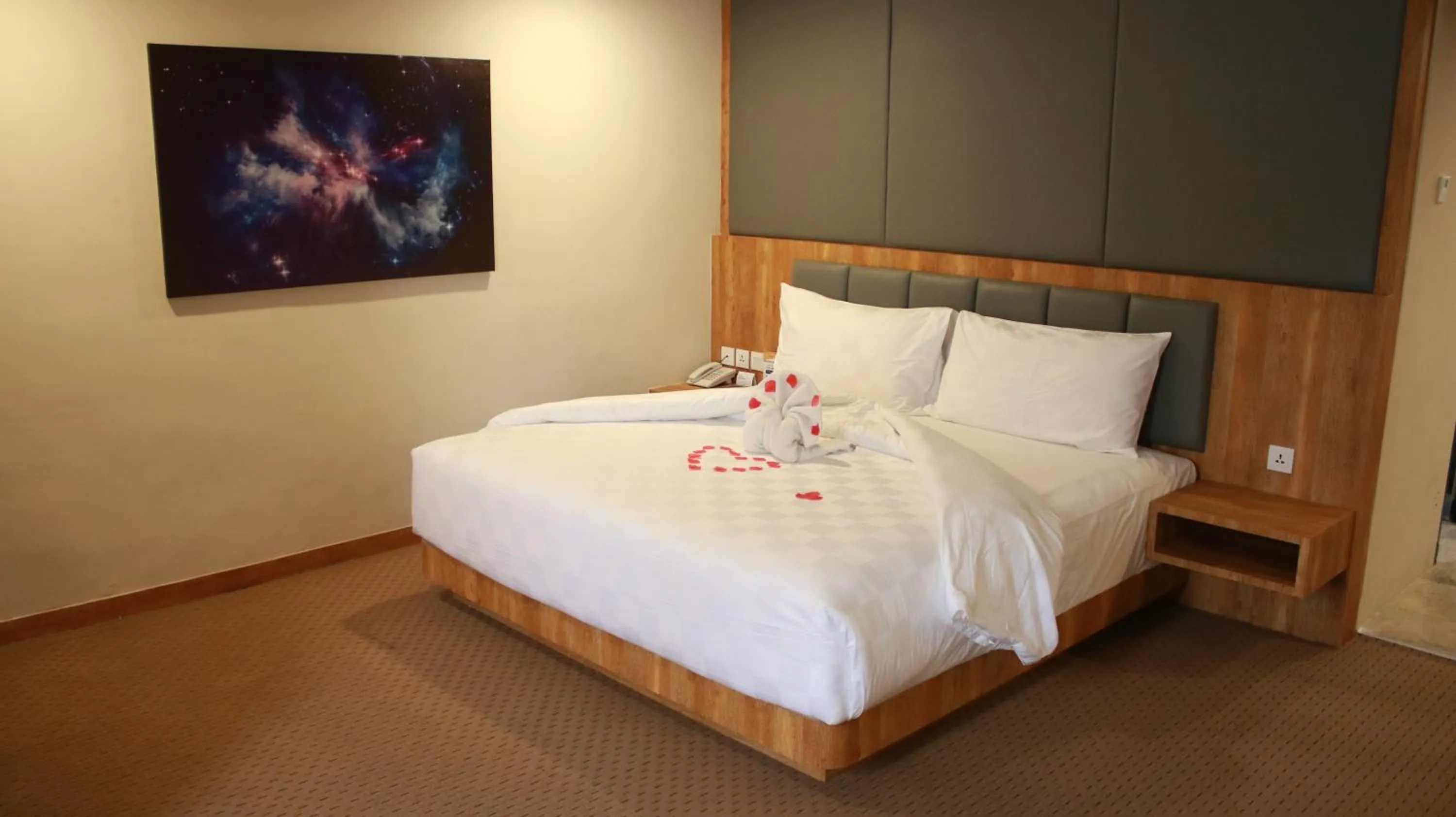 Bed in Beverly Hotel Batam