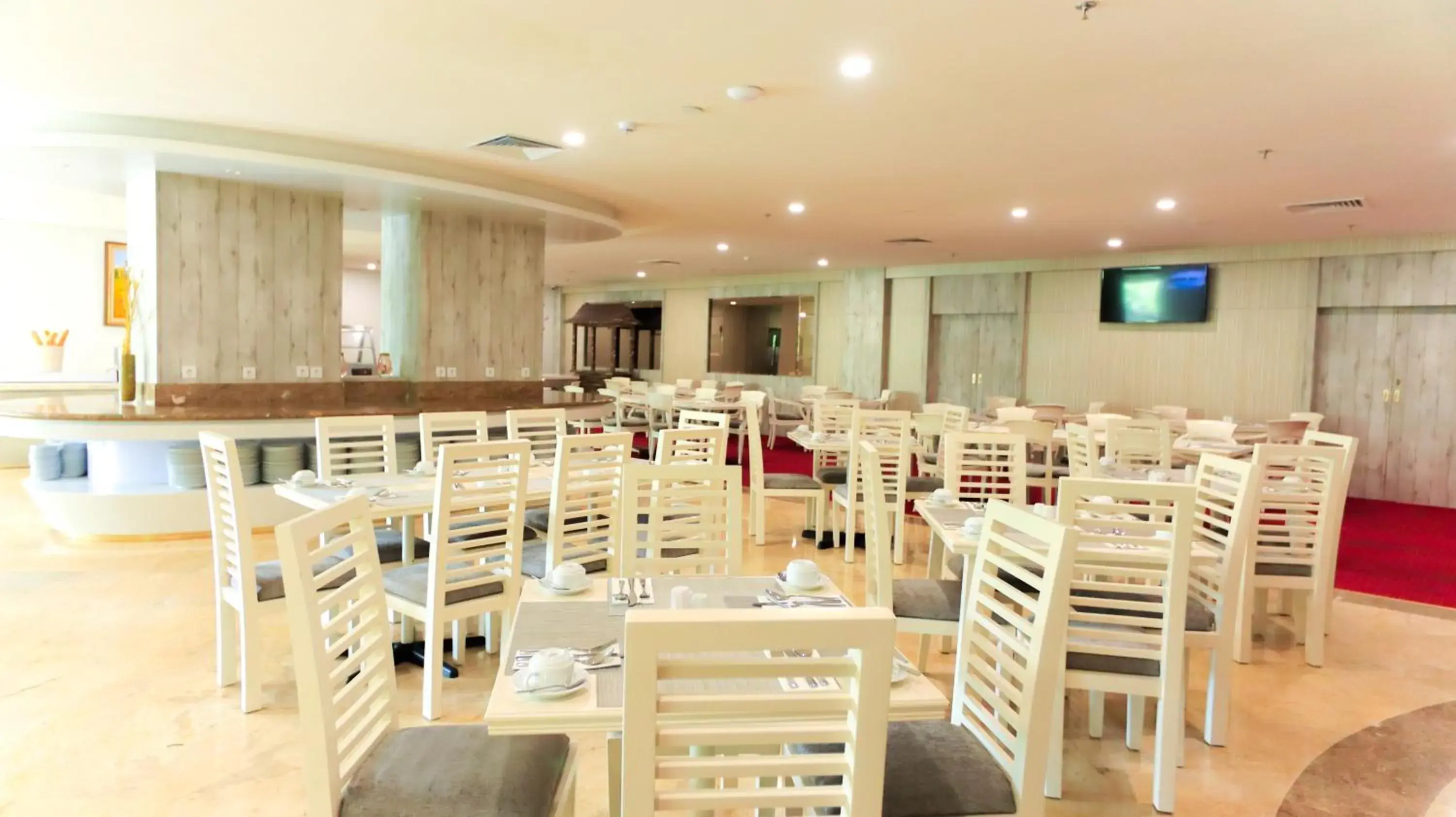 Restaurant/places to eat in Beverly Hotel Batam Restaurant/places to eat in Beverly Hotel Batam