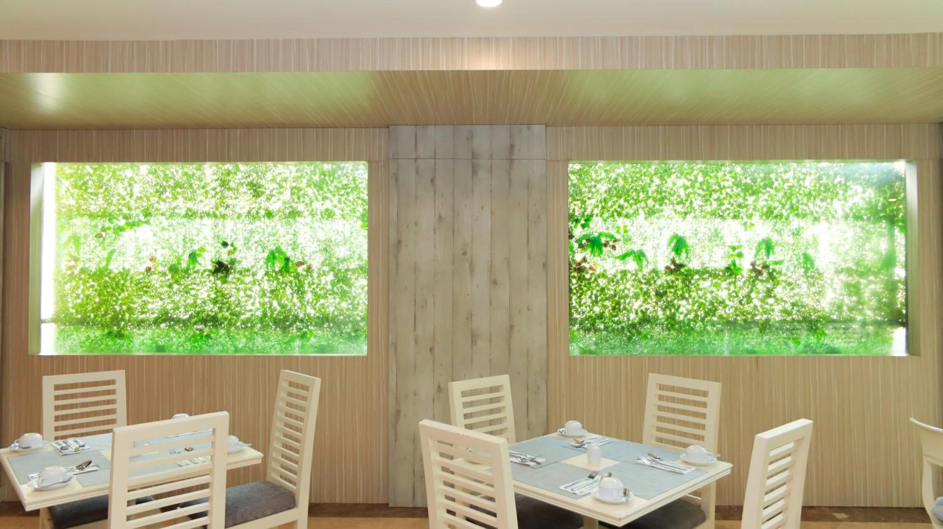 Restaurant/places to eat in Beverly Hotel Batam