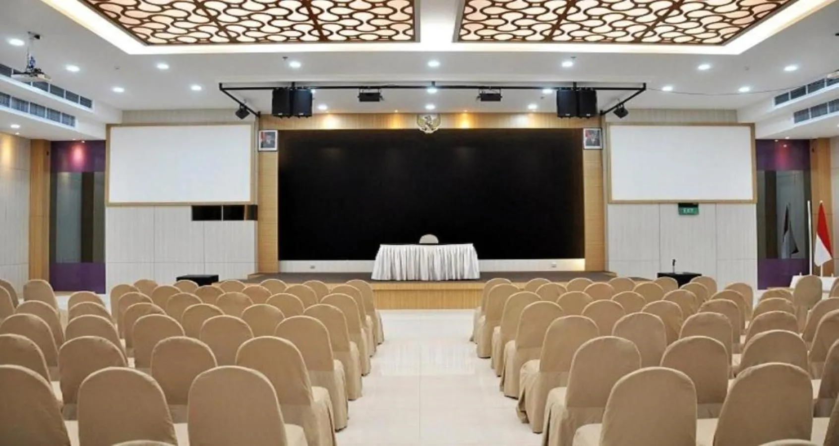 Meeting/conference room in Beverly Hotel Batam