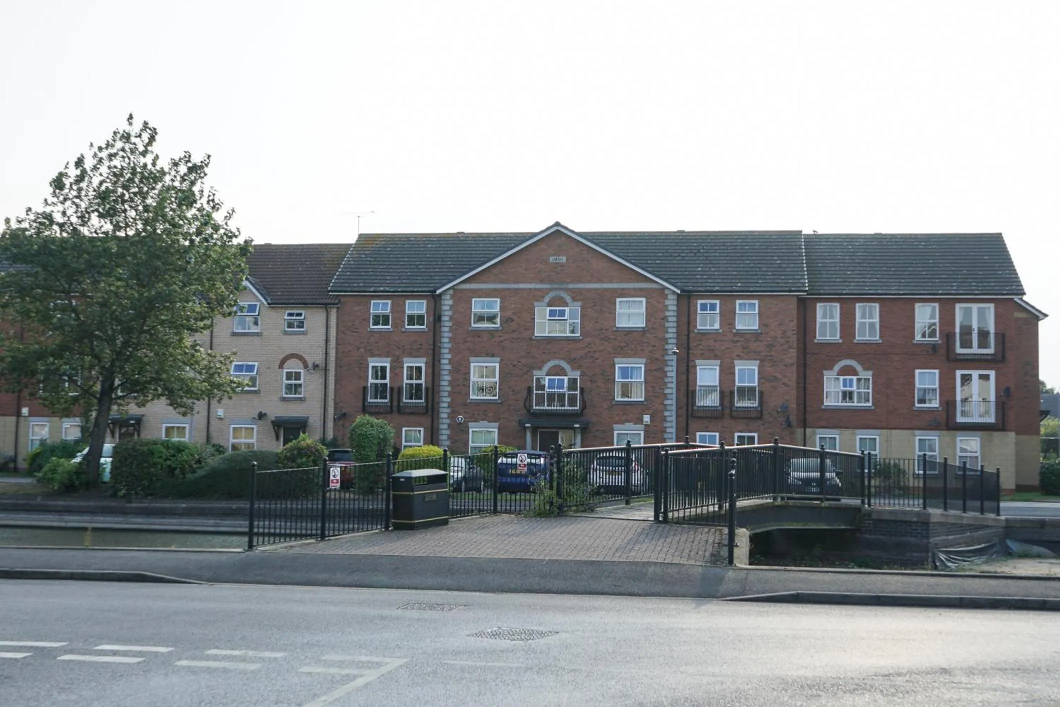 Property building in Hullidays Victora Dock- refurbished 2024