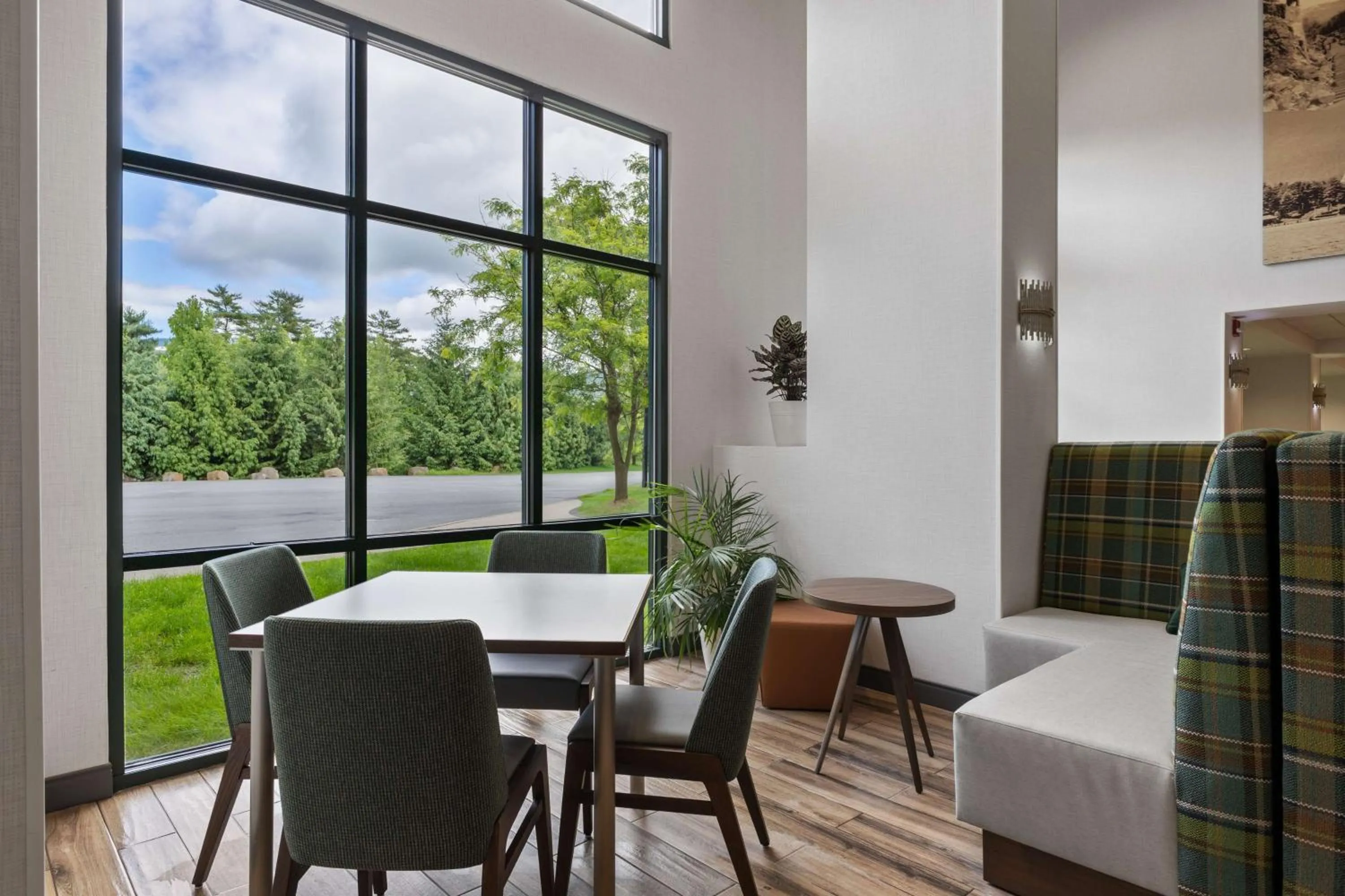 Lobby or reception in Hampton Inn & Suites Lake George