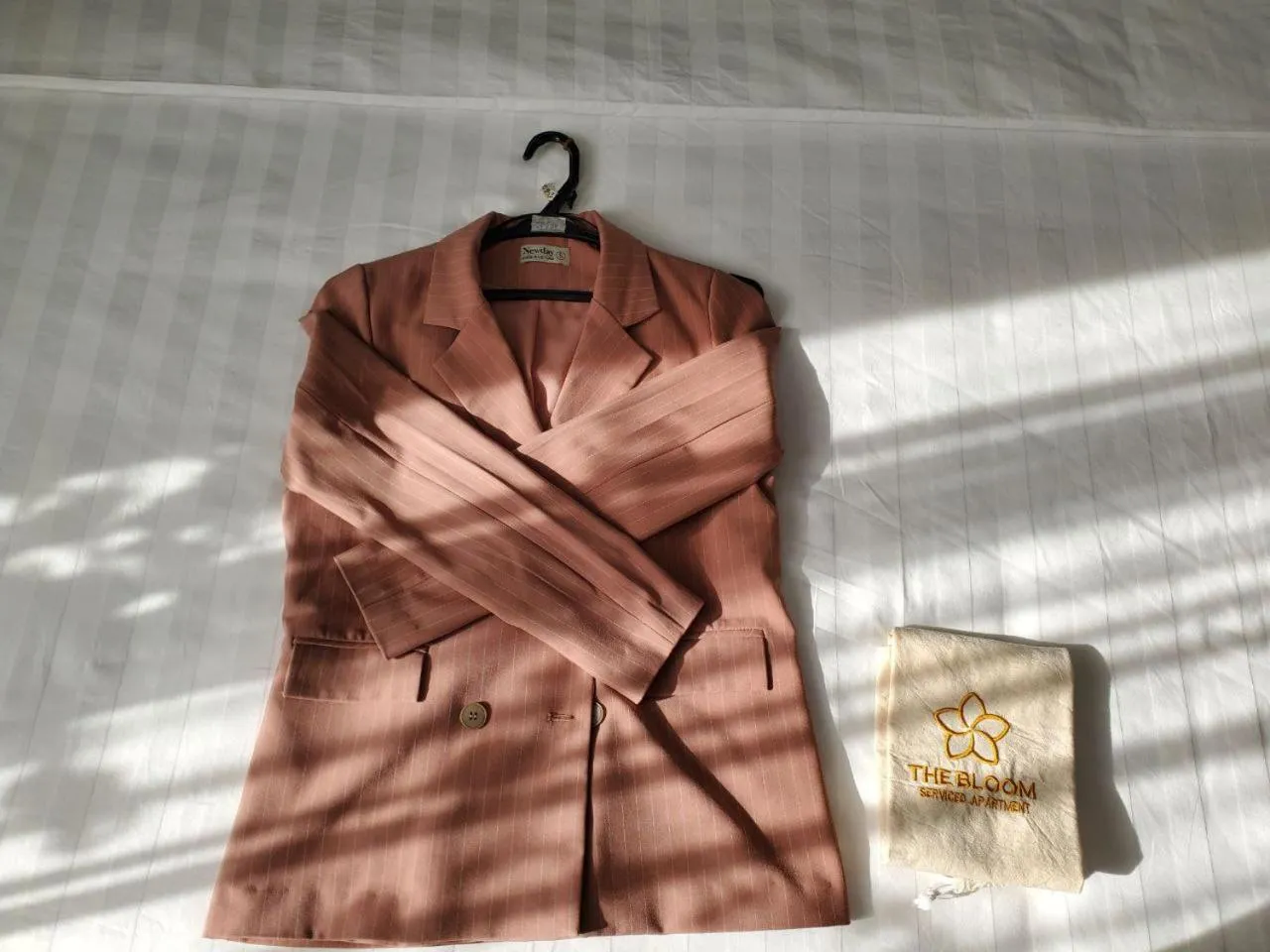 flat iron in The Bloom Pham Viet Chanh - Modern Living Space in Saigon - A Top Choice for Western Travelers