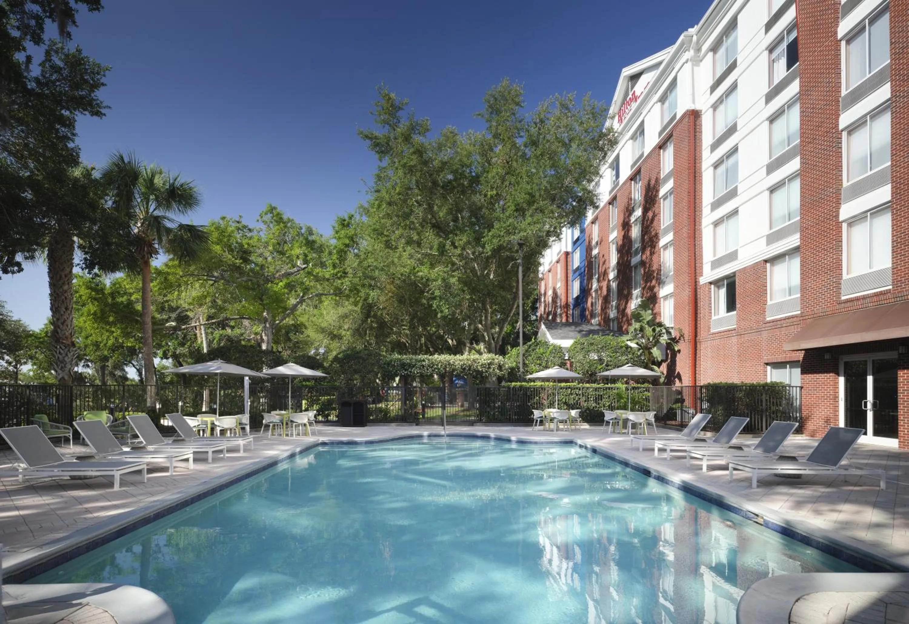 Swimming pool in Hilton Garden Inn Tampa East Brandon