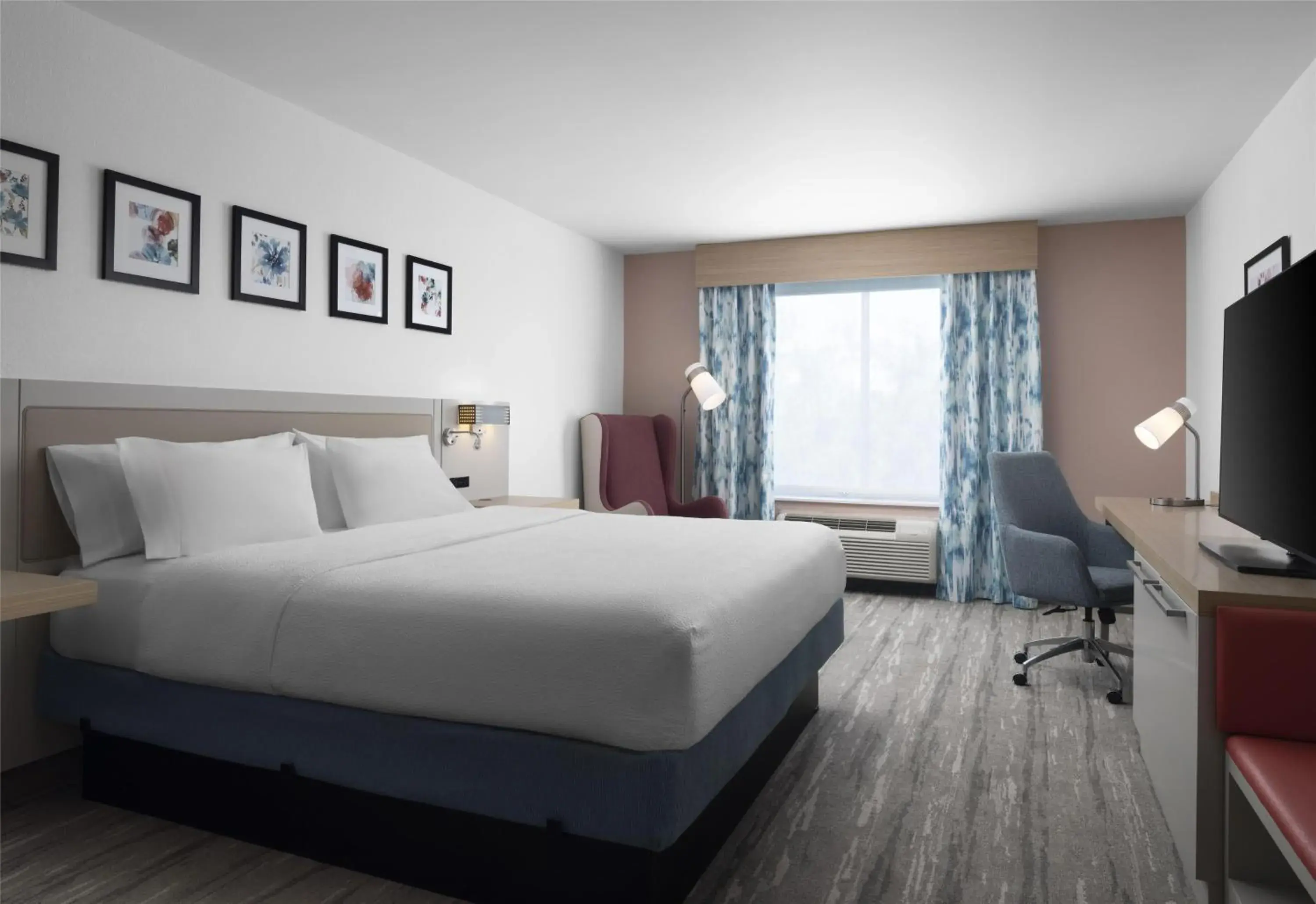 King Room with Bath Tub - Mobility and Hearing Access in Hilton Garden Inn Tampa East Brandon King Room with Bath Tub - Mobility and Hearing Access in Hilton Garden Inn Tampa East Brandon