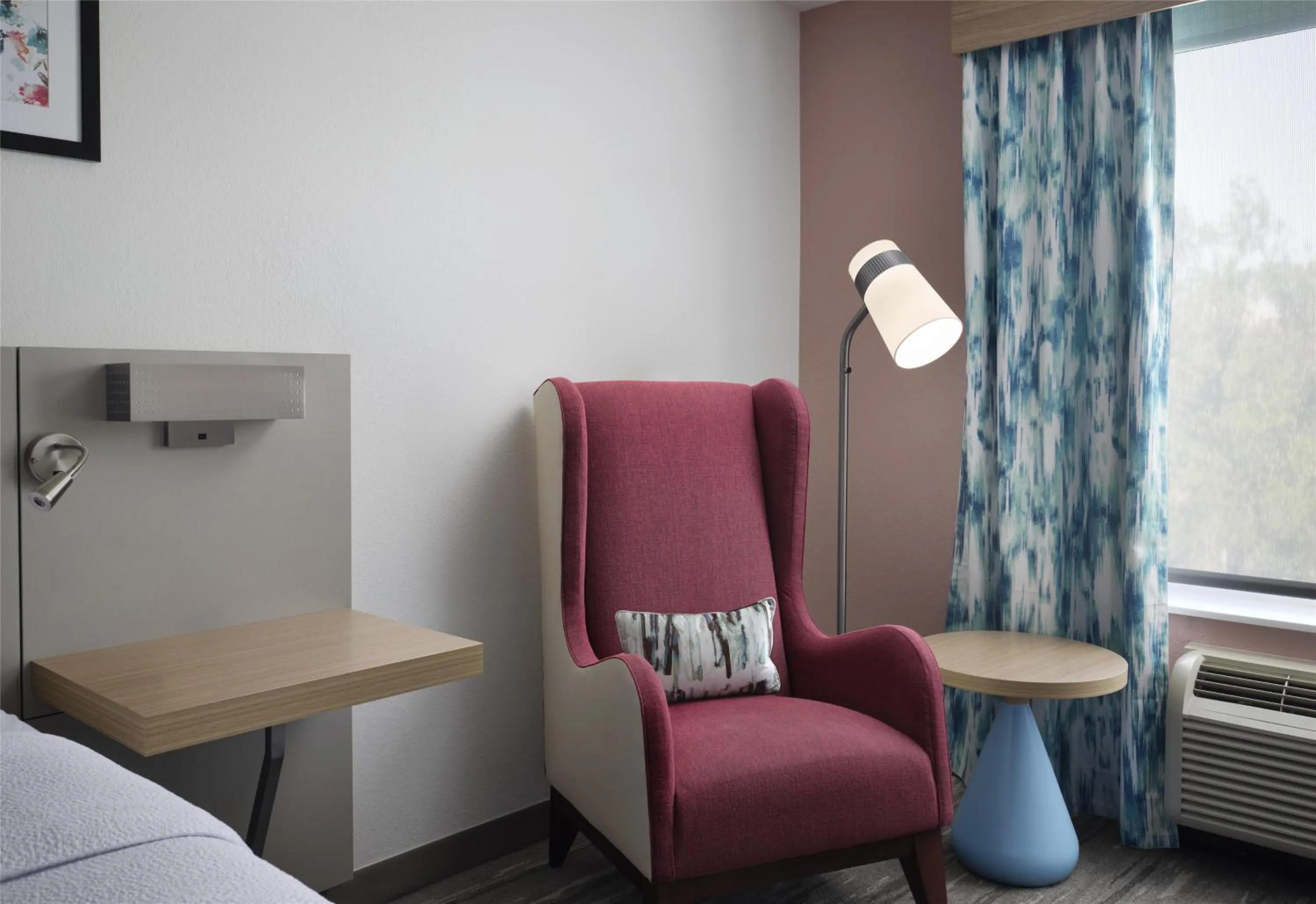 Photo of the whole room in Hilton Garden Inn Tampa East Brandon