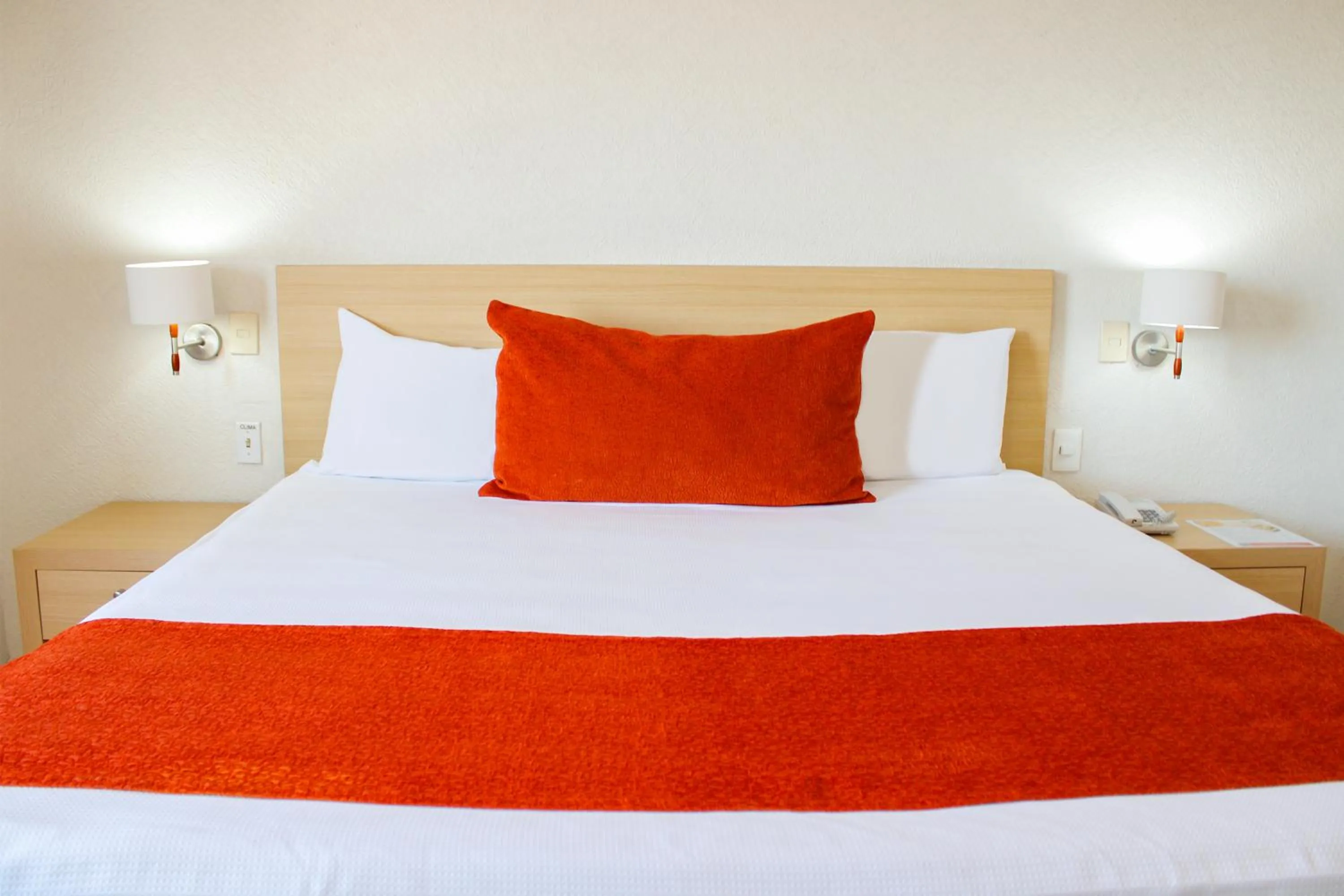 Bed in Hotel & Suites Real del Lago