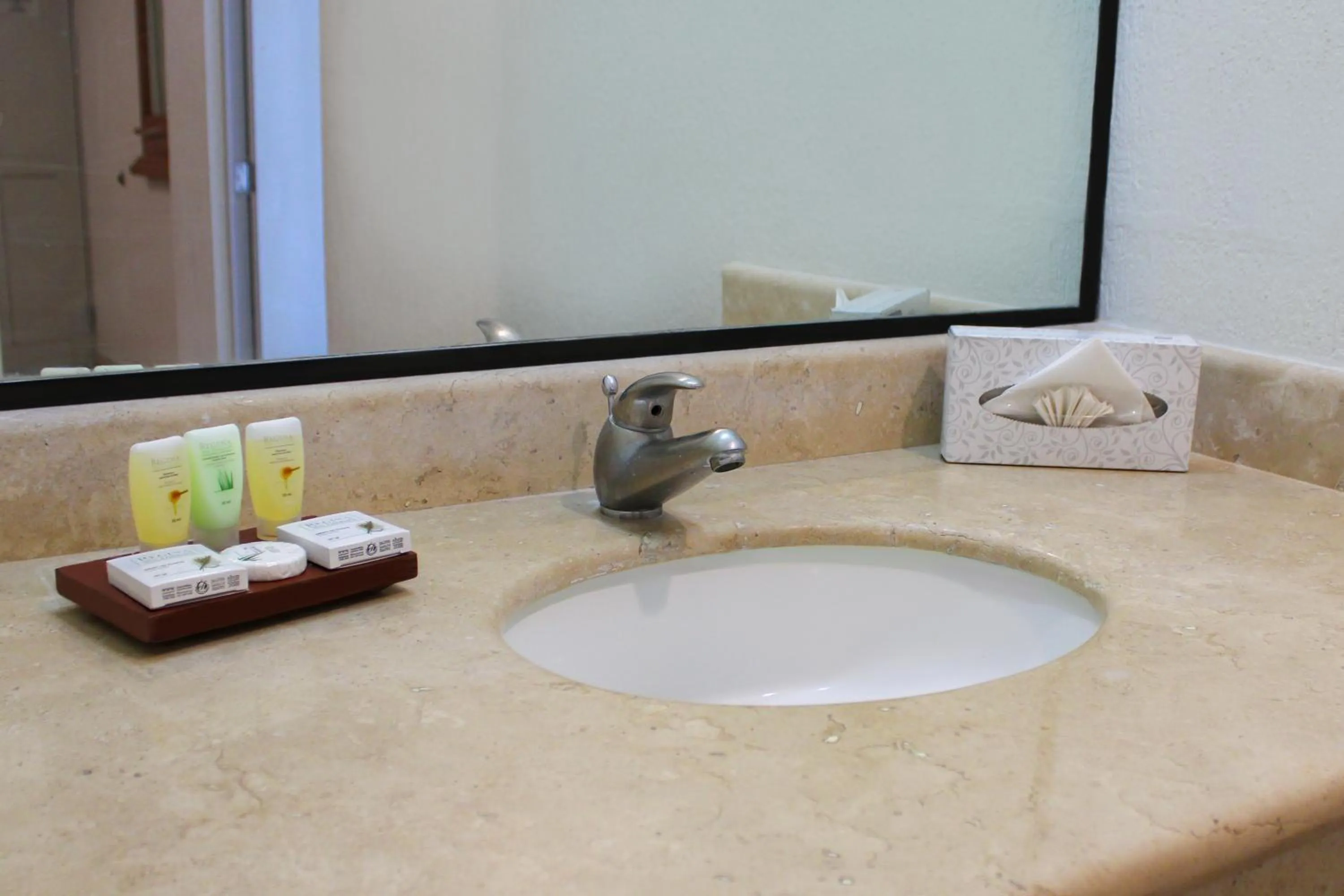 Bathroom in Hotel & Suites Real del Lago